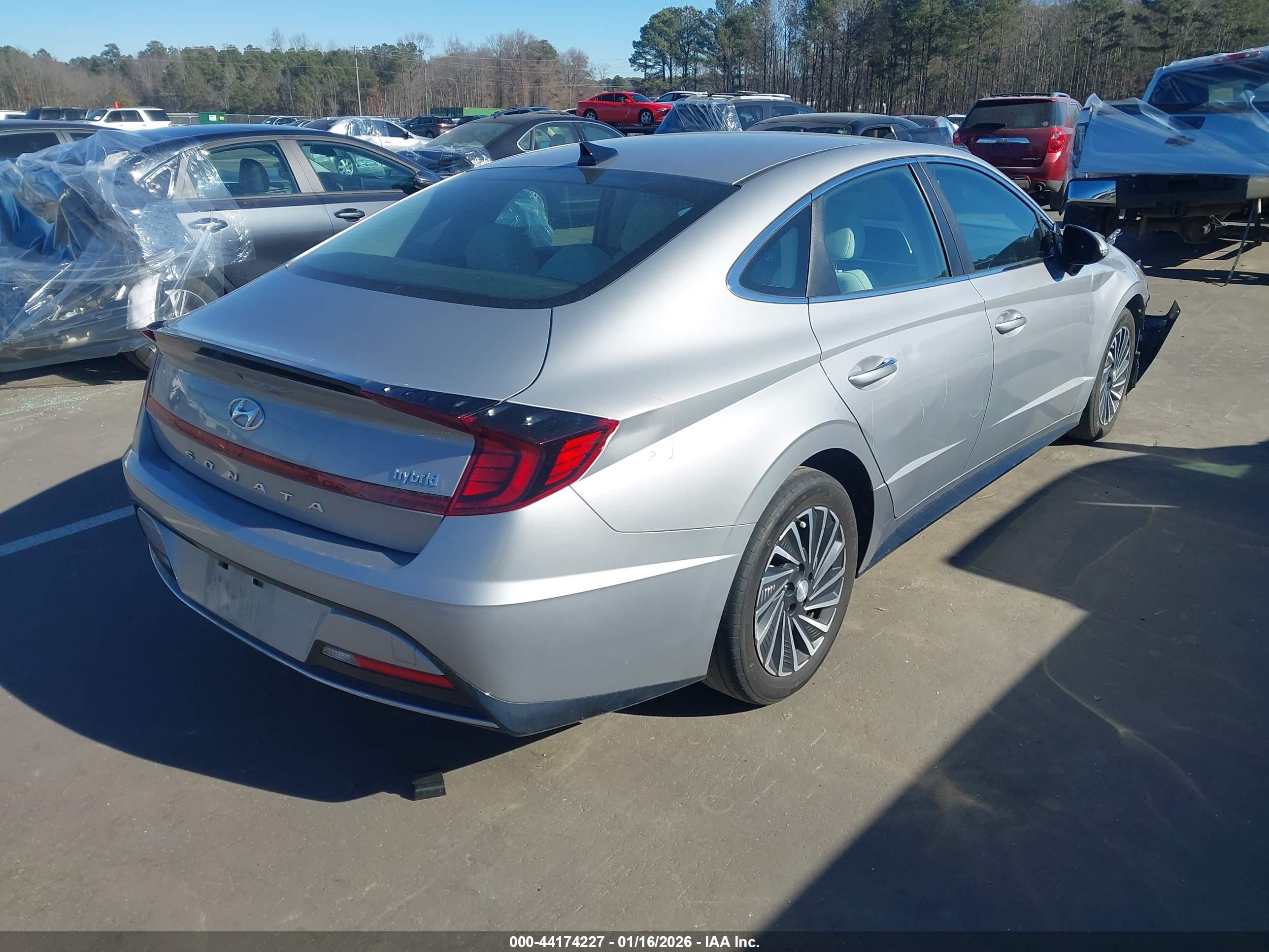 HYUNDAI SONATA image 4