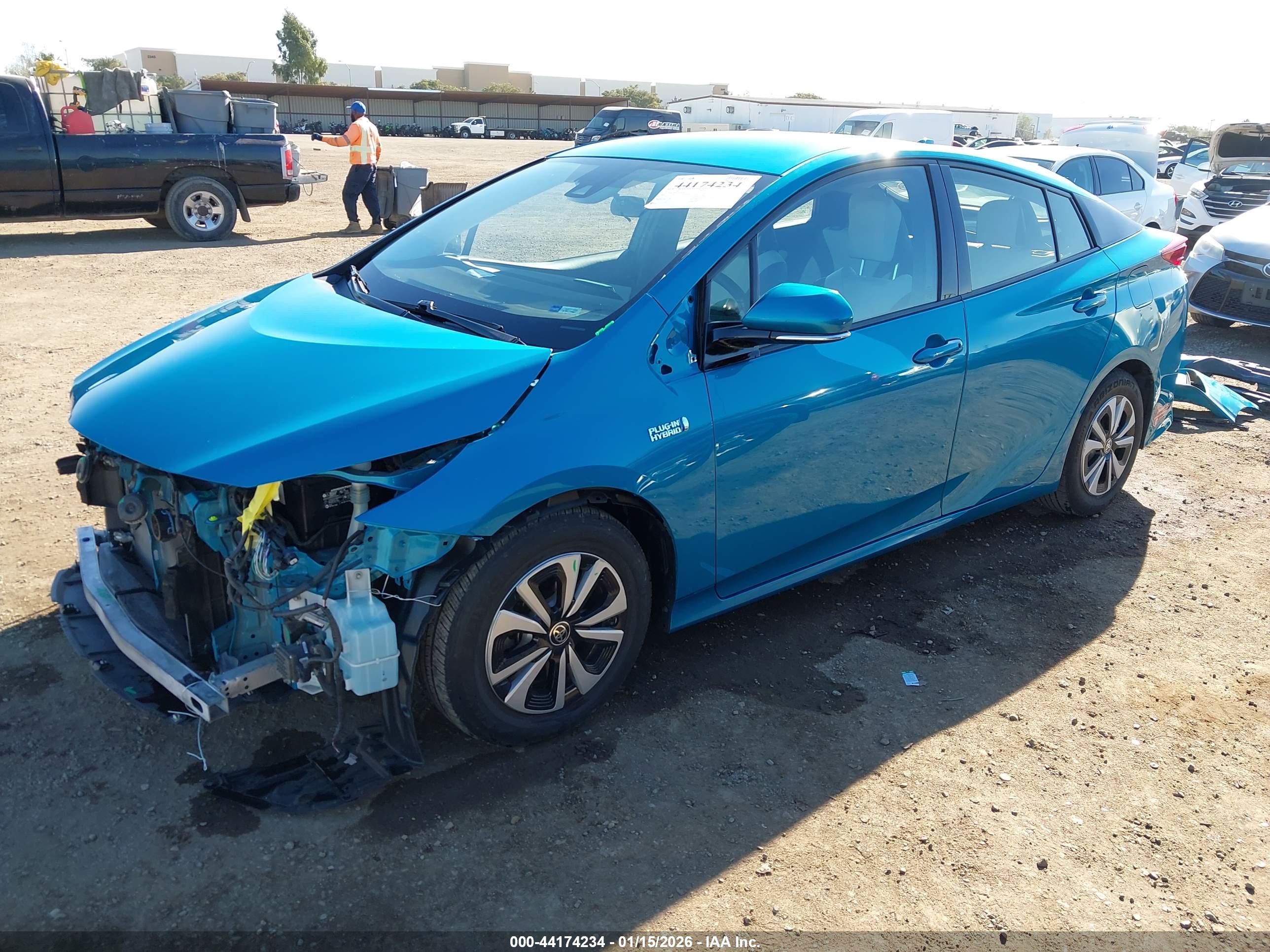 TOYOTA PRIUS image 2