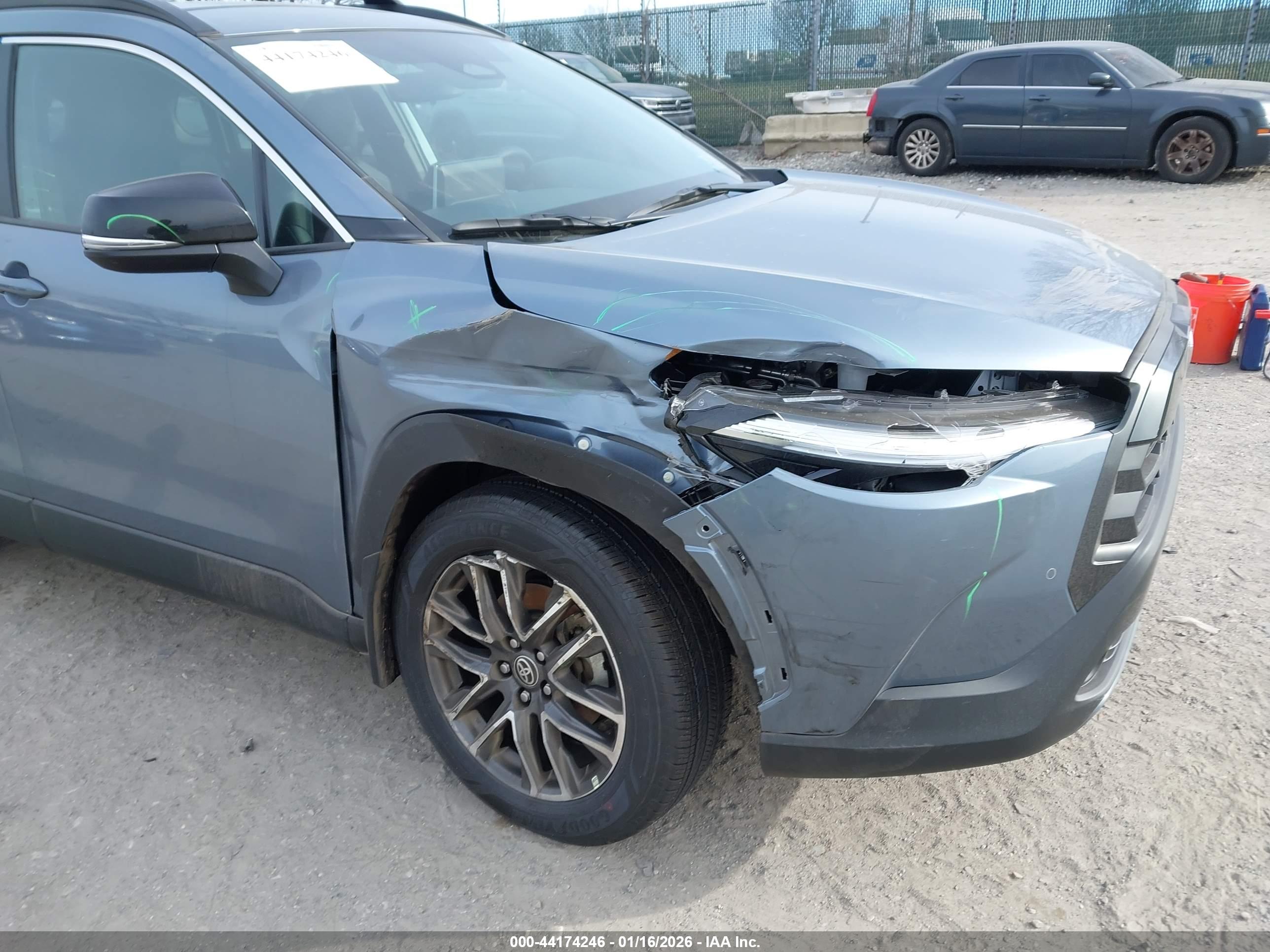 TOYOTA COROLLA image 6