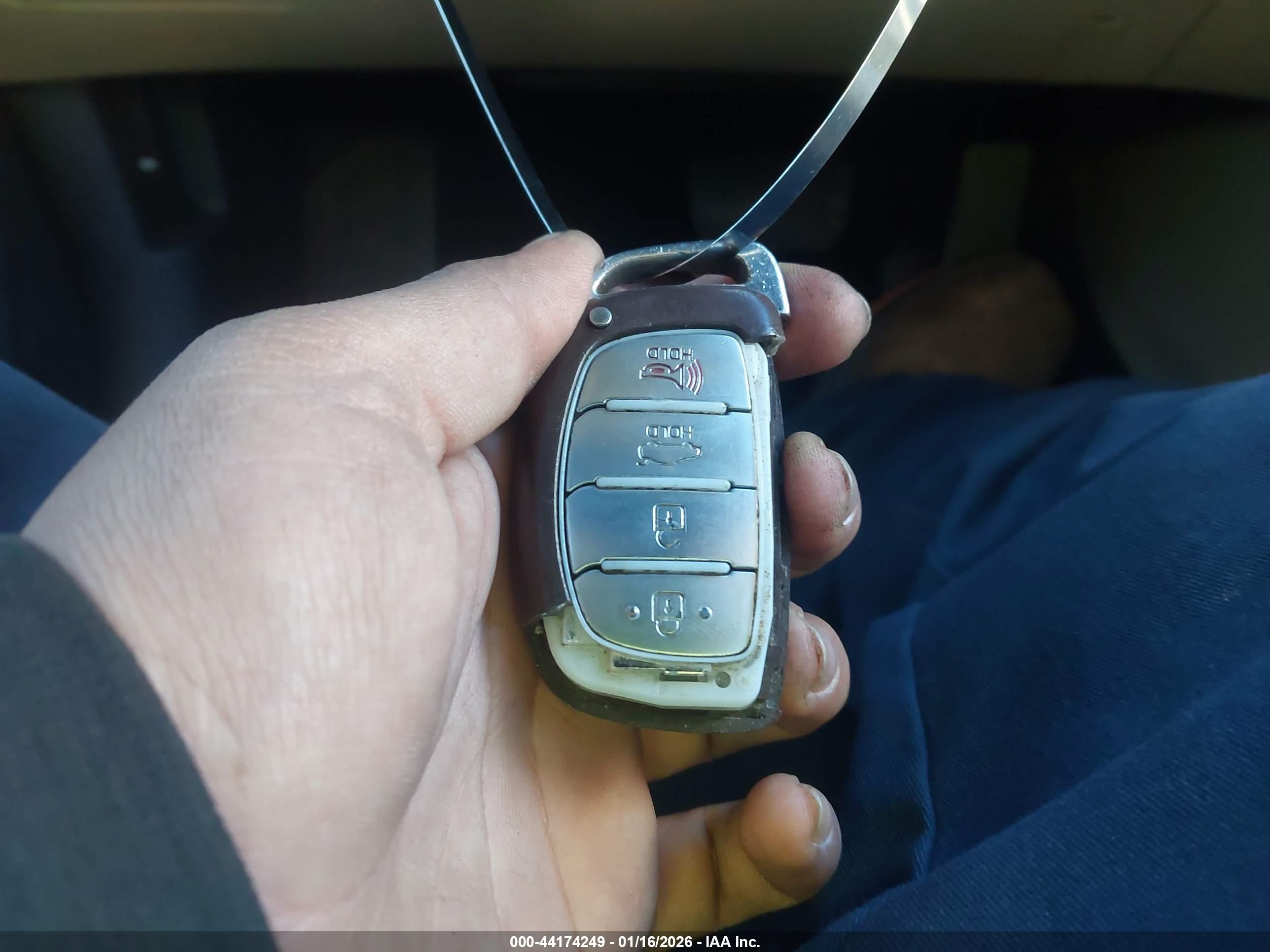 HYUNDAI SONATA image 11