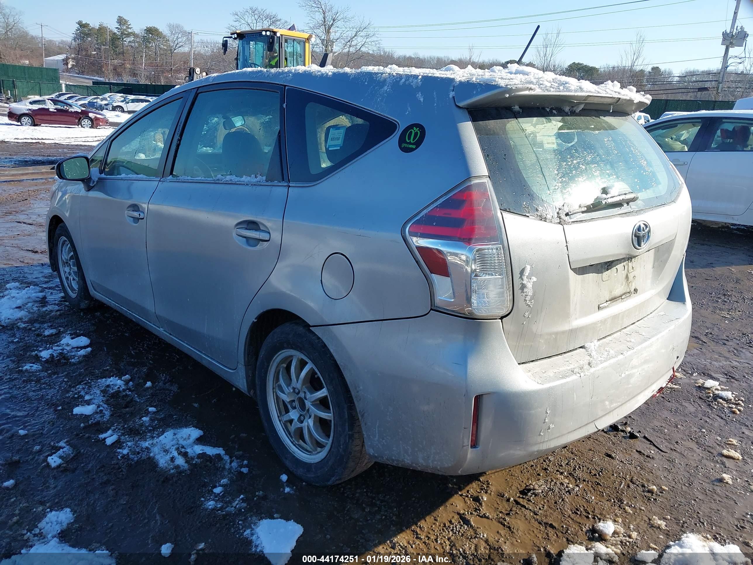 TOYOTA PRIUS image 3
