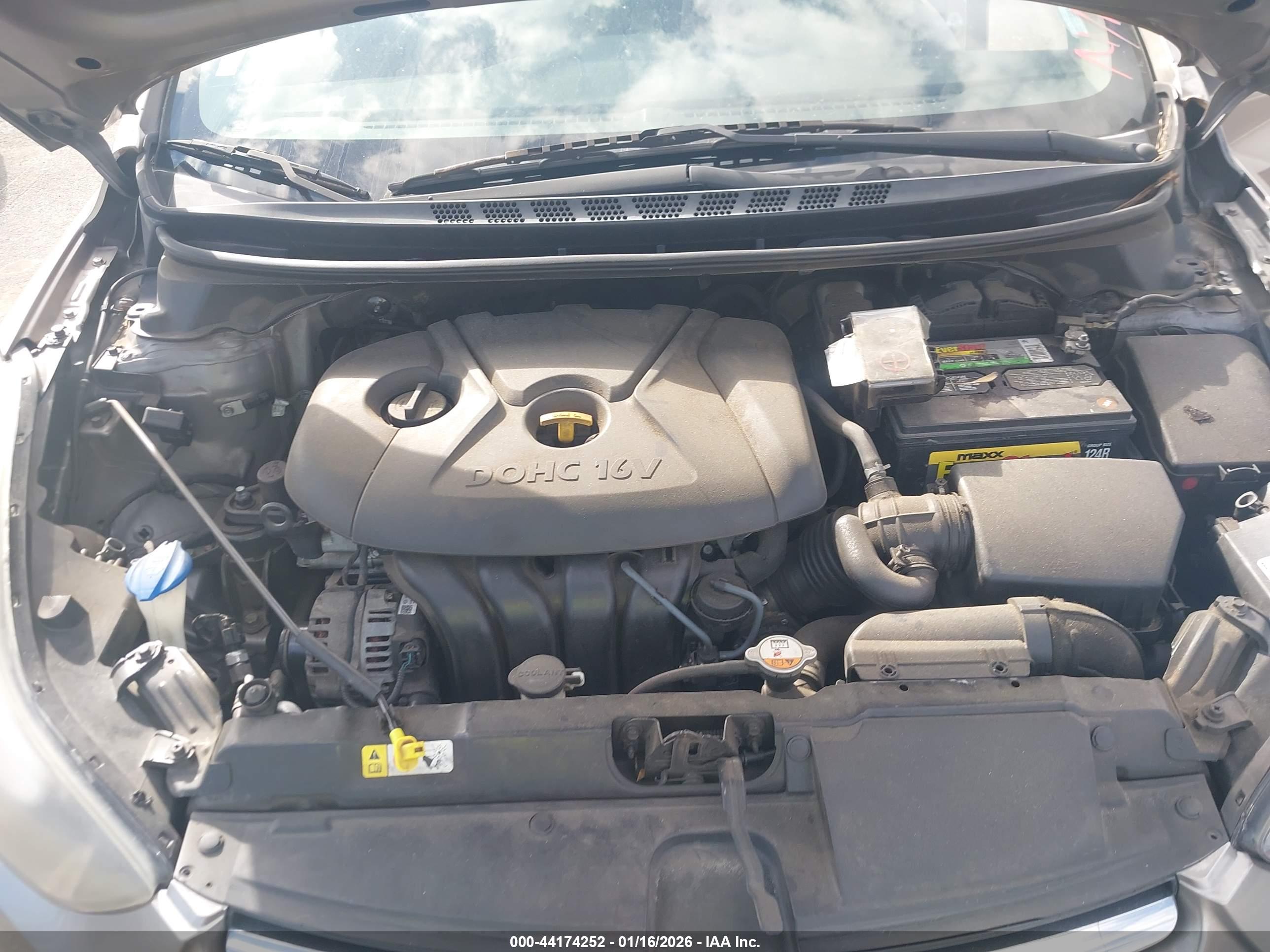 HYUNDAI ELANTRA image 10
