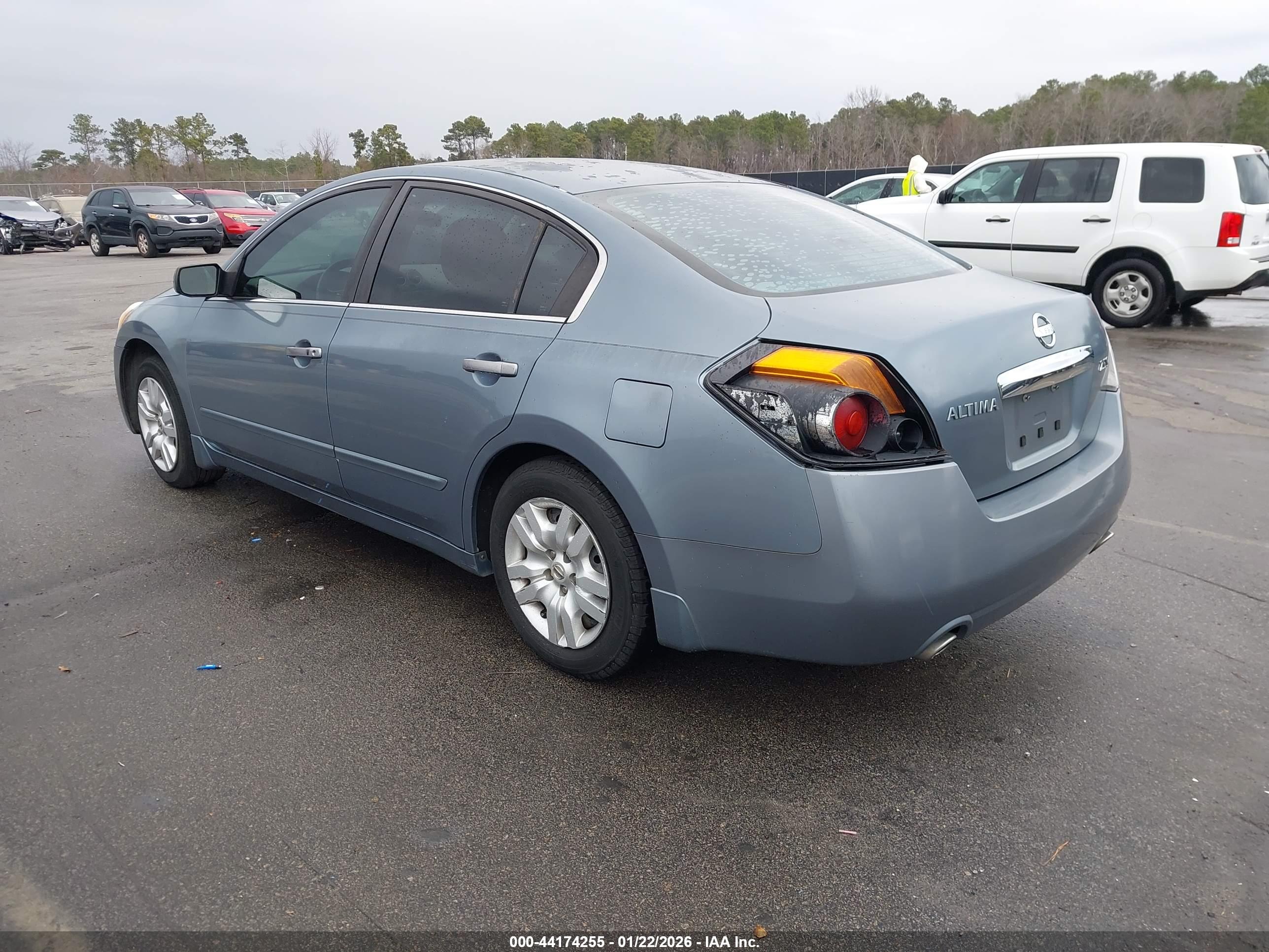 NISSAN ALTIMA image 3