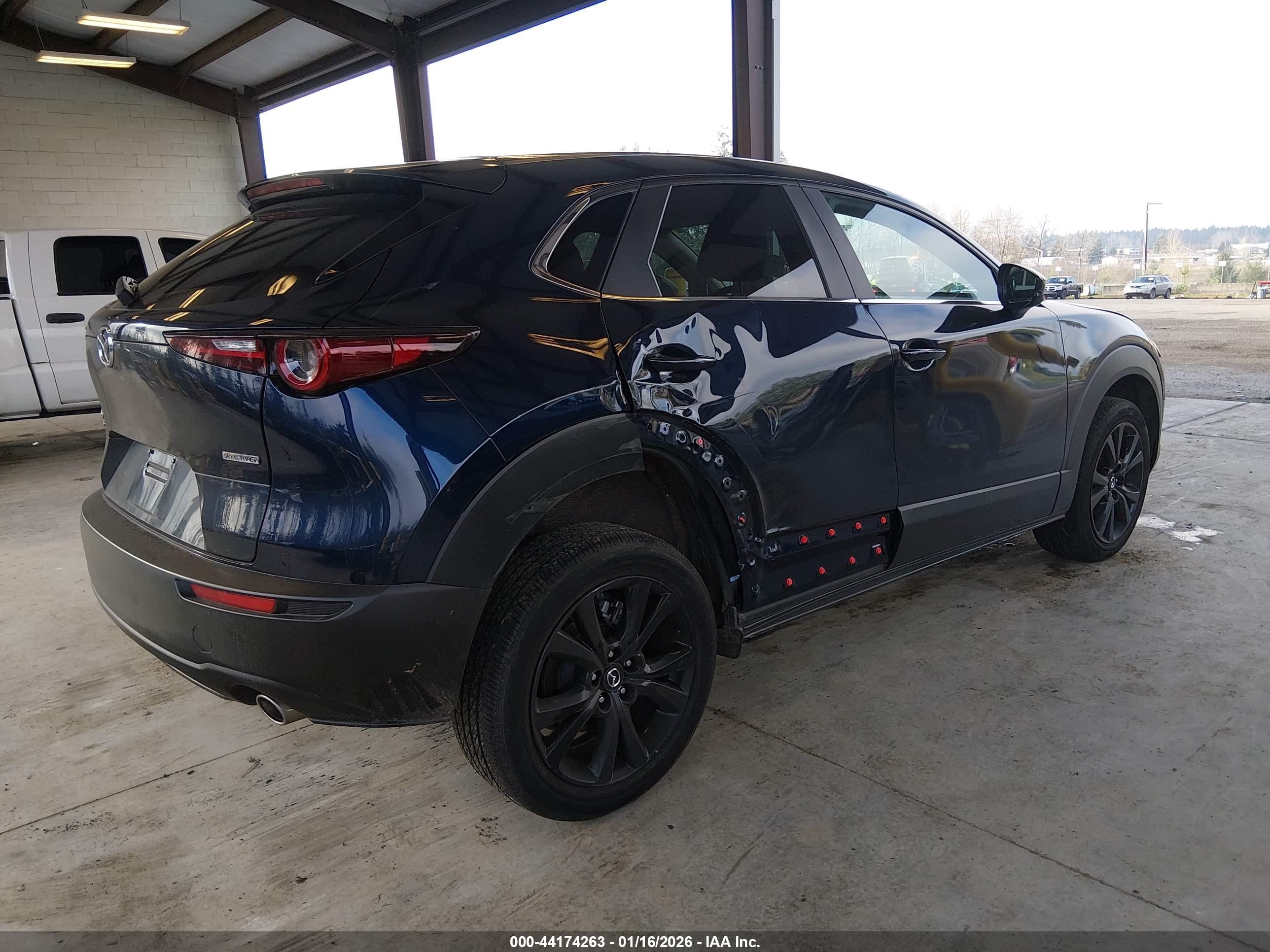 MAZDA CX-30 image 4