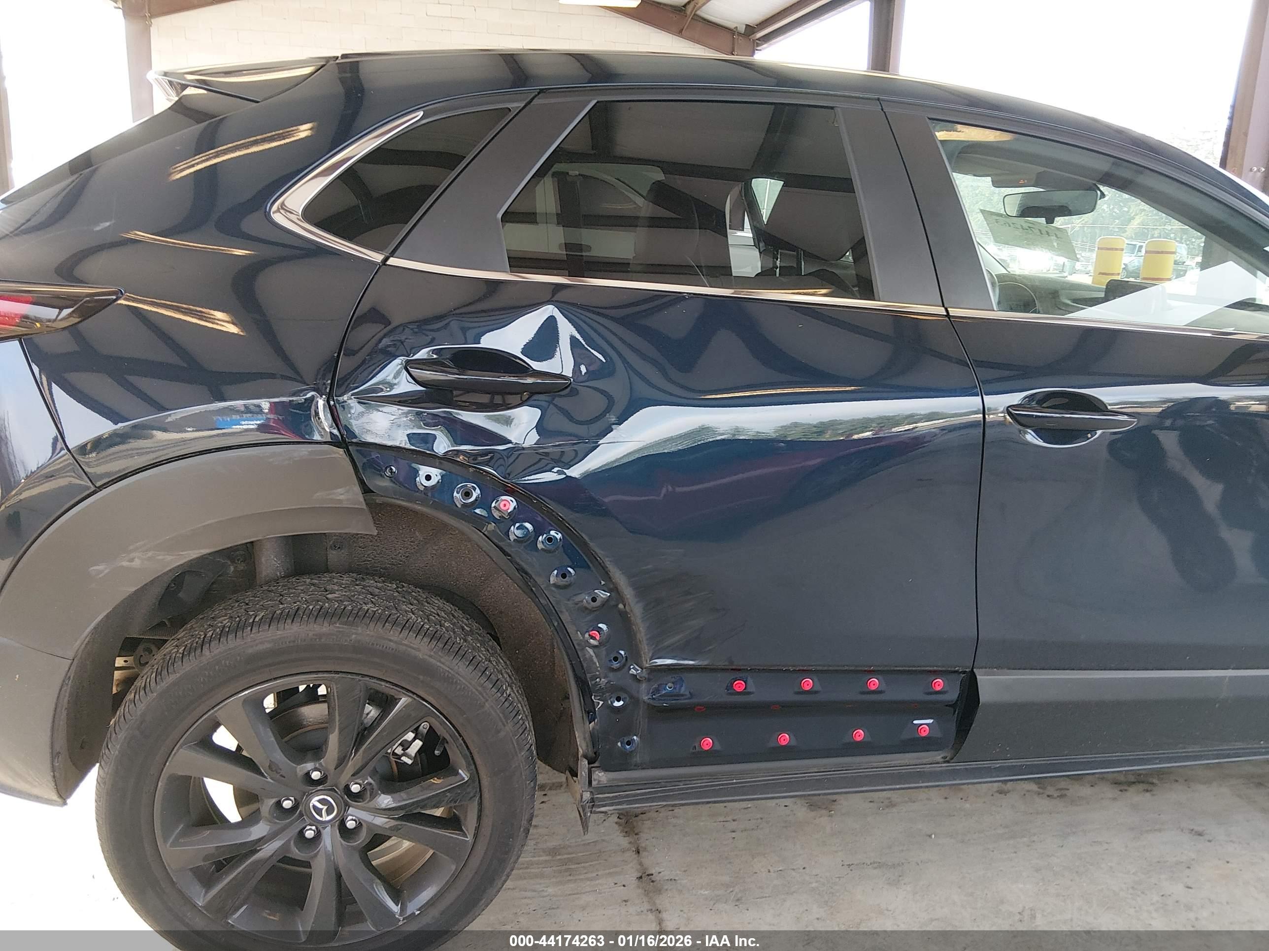MAZDA CX-30 image 6