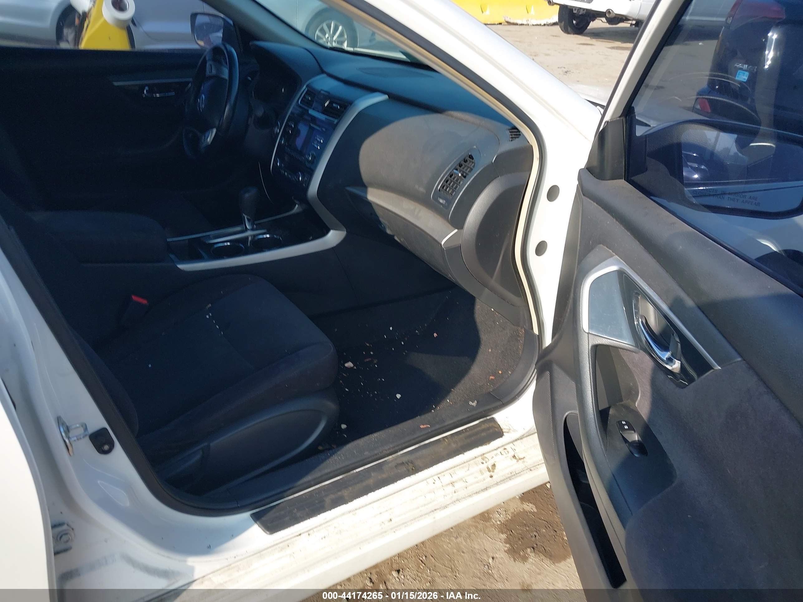 NISSAN ALTIMA image 5