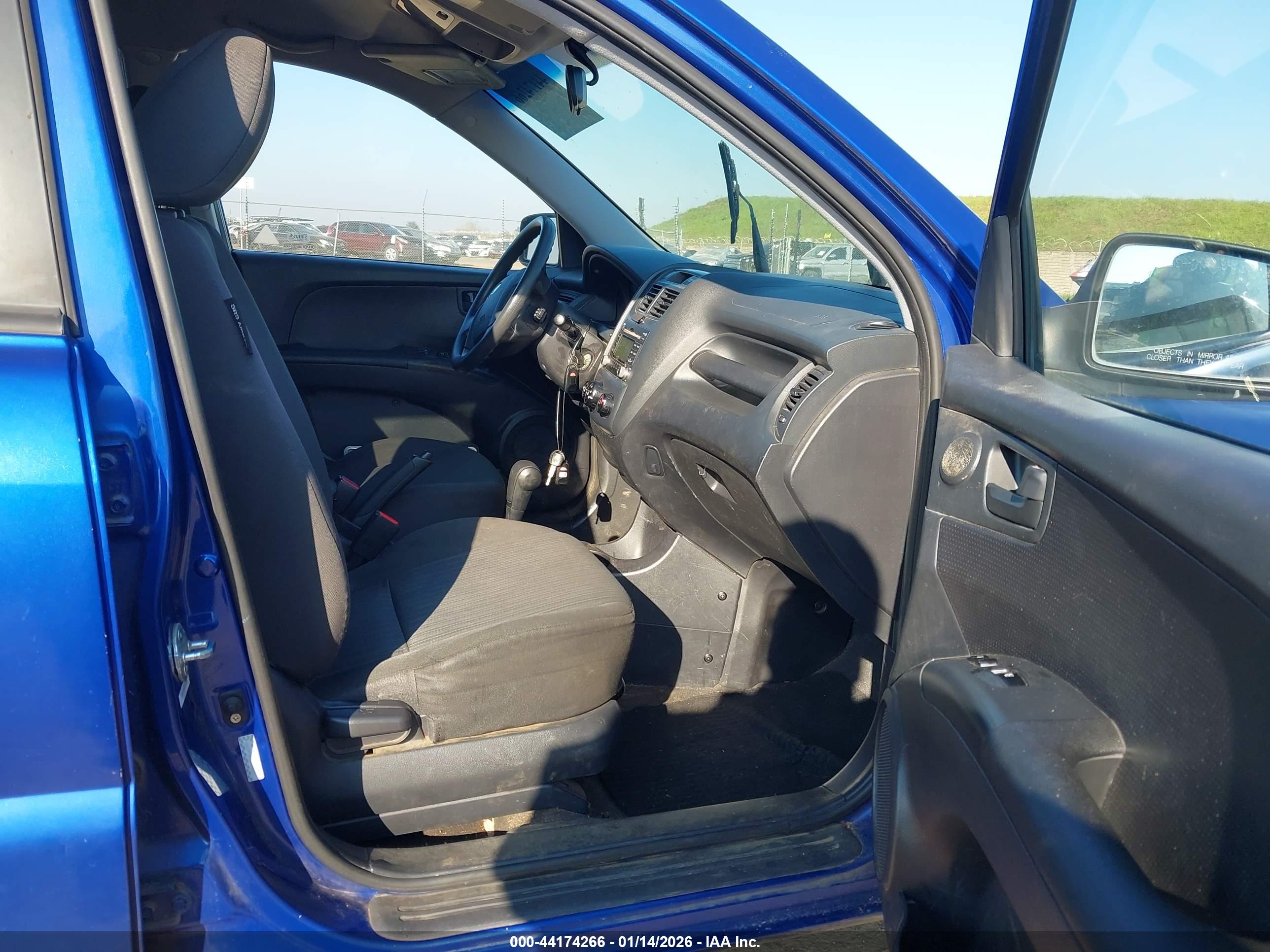 KIA SPORTAGE image 5