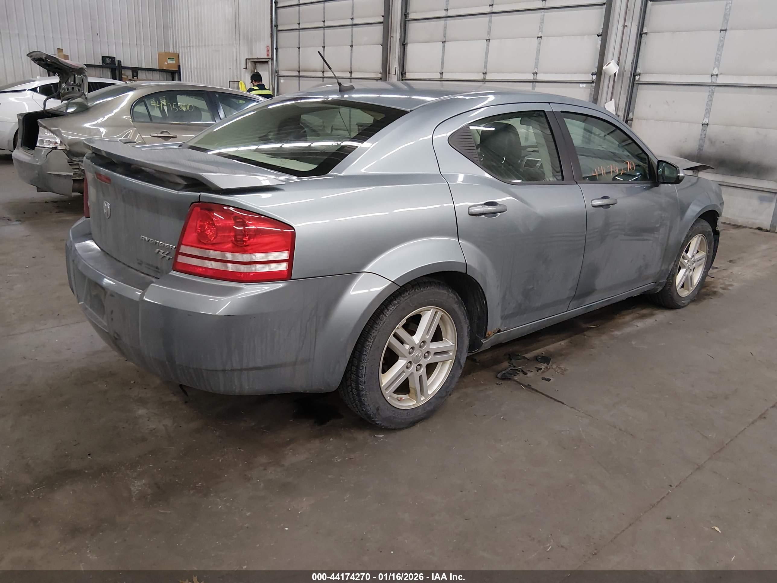 DODGE AVENGER image 4