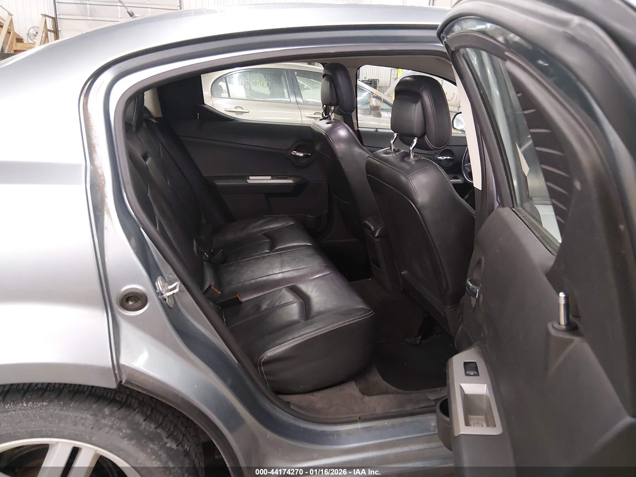 DODGE AVENGER image 8
