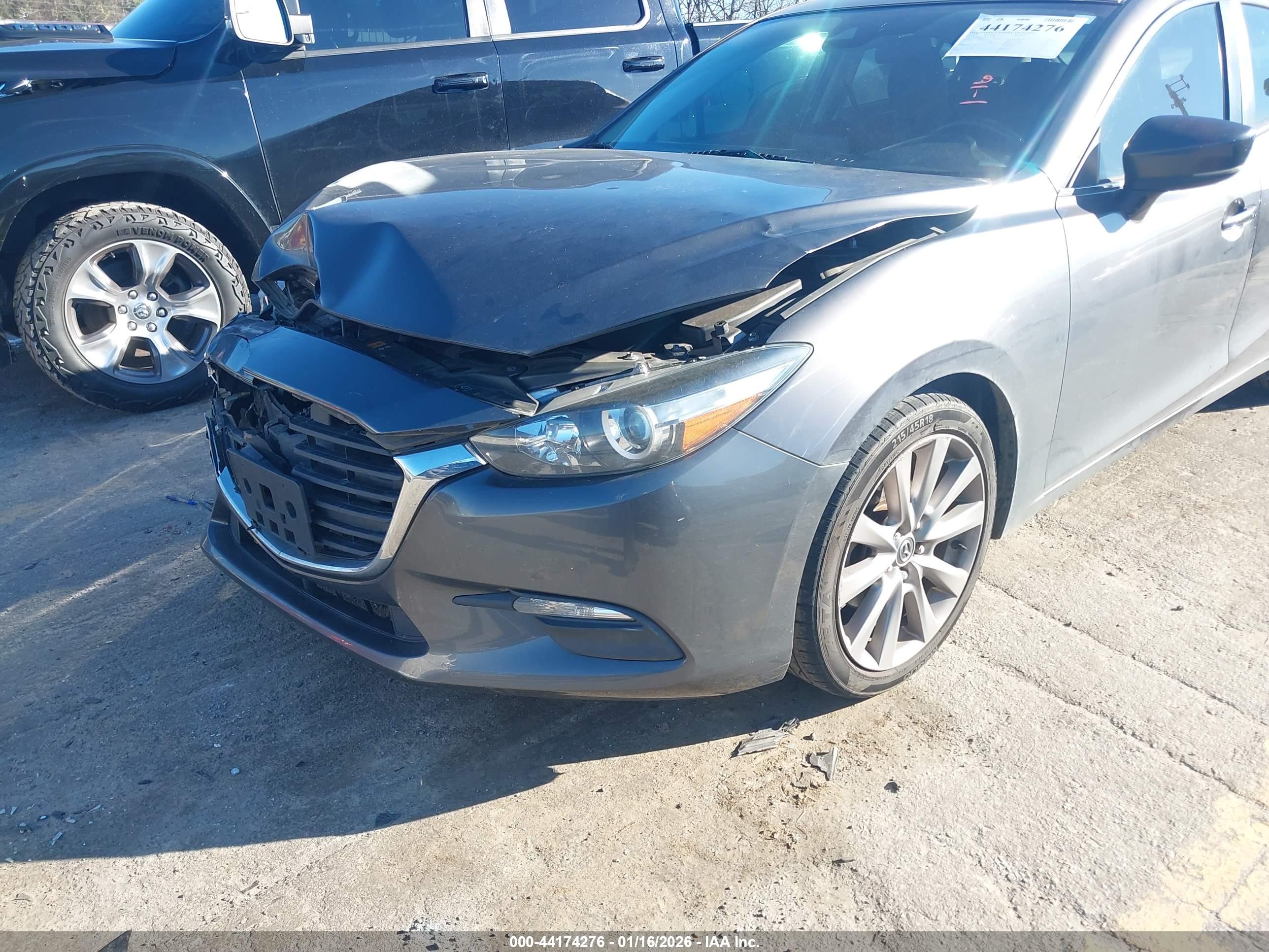 MAZDA MAZDA3 image 6