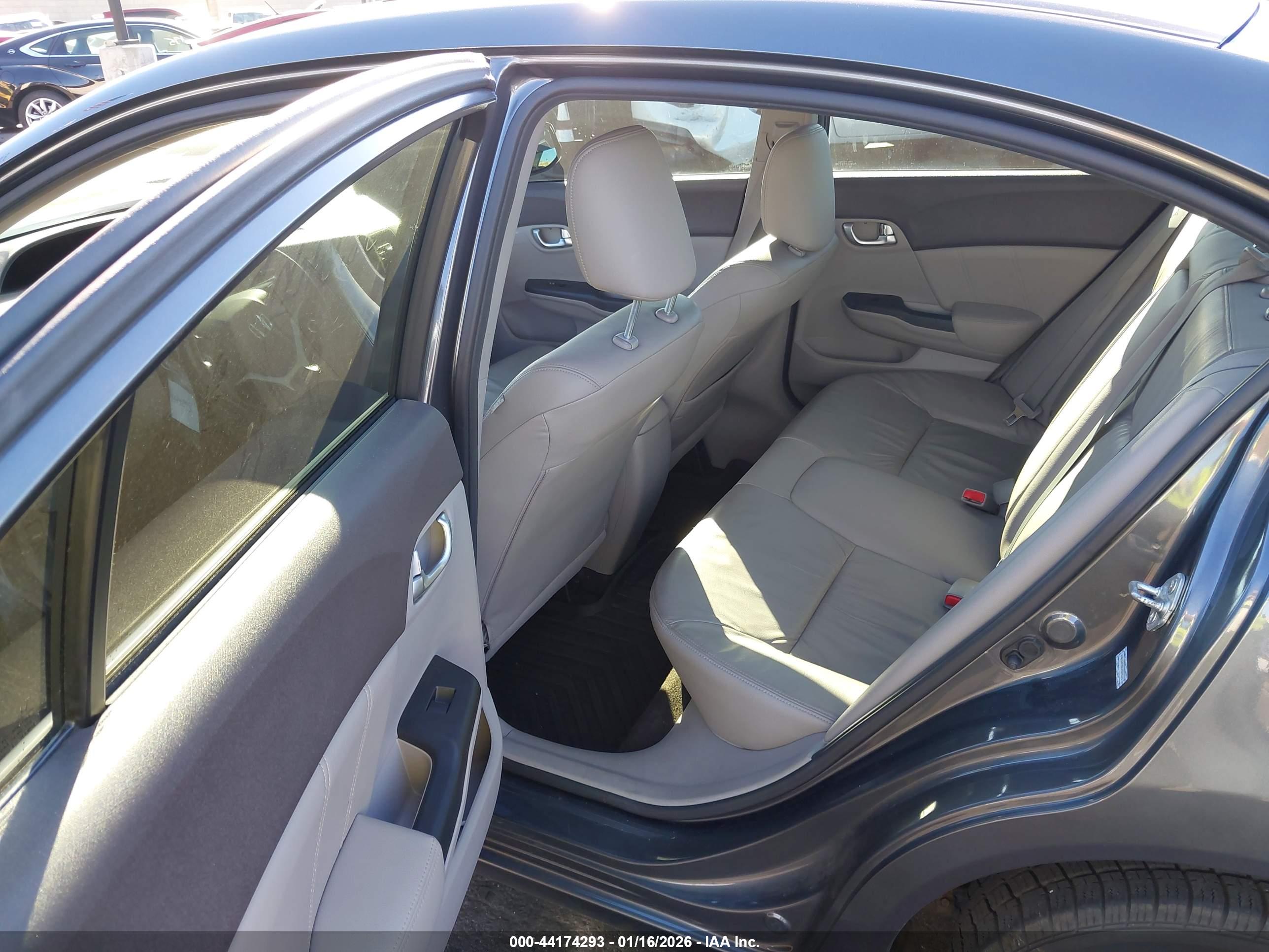 HONDA CIVIC image 8