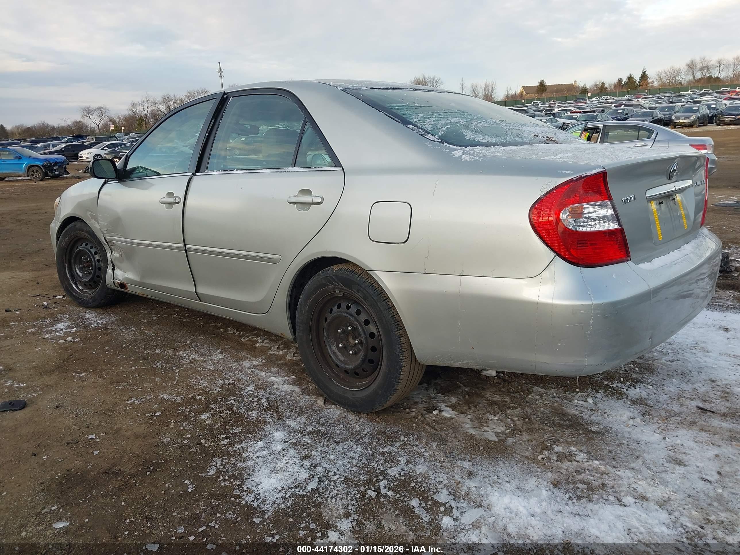 TOYOTA CAMRY image 3