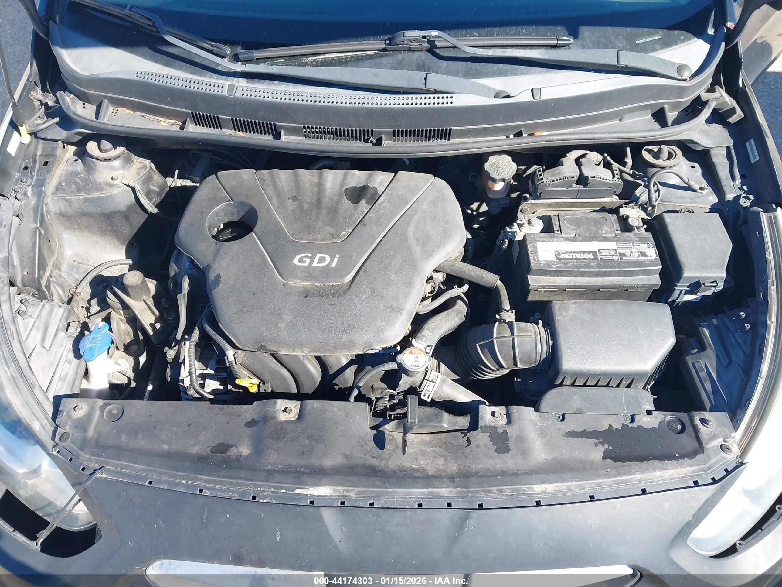 HYUNDAI ACCENT image 10