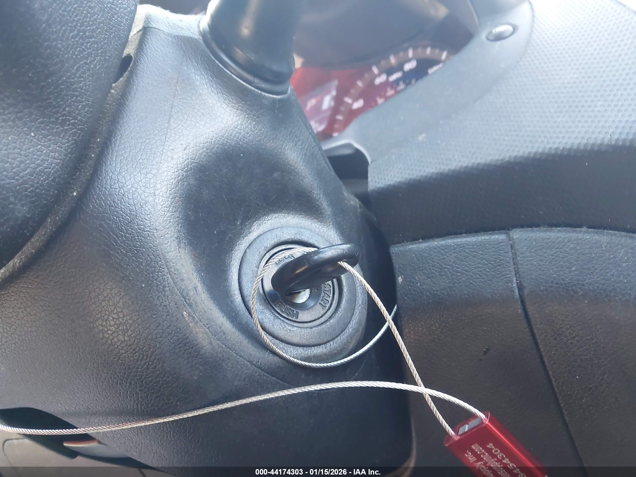 HYUNDAI ACCENT image 11