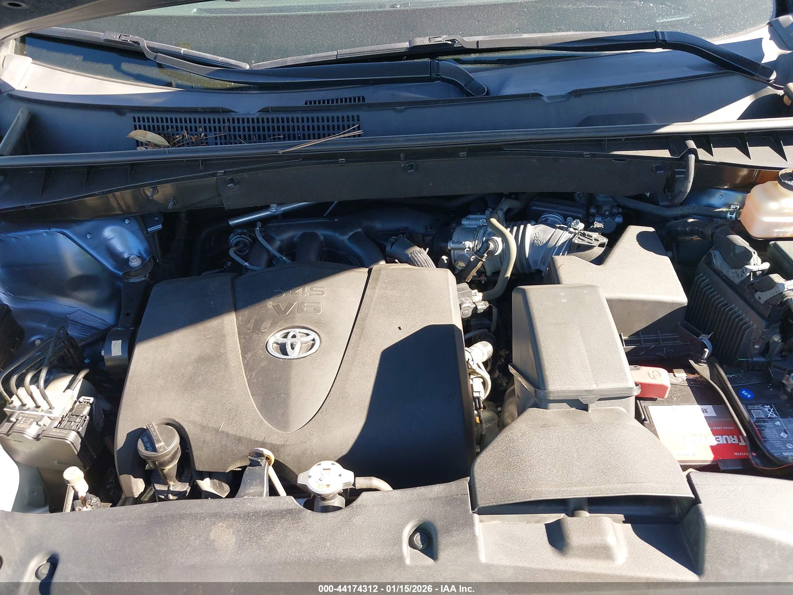 TOYOTA HIGHLANDER image 10