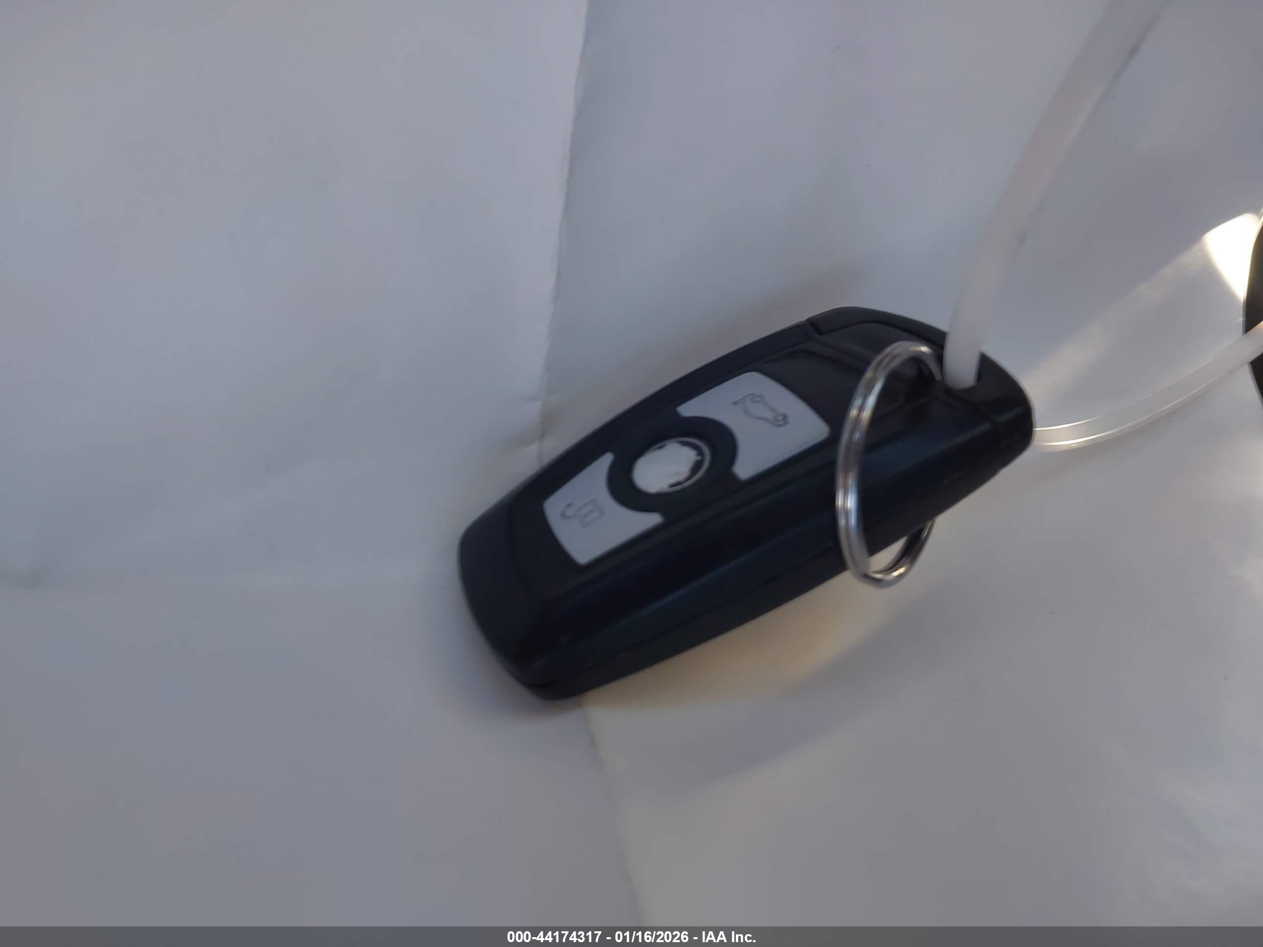 BMW 328I image 11