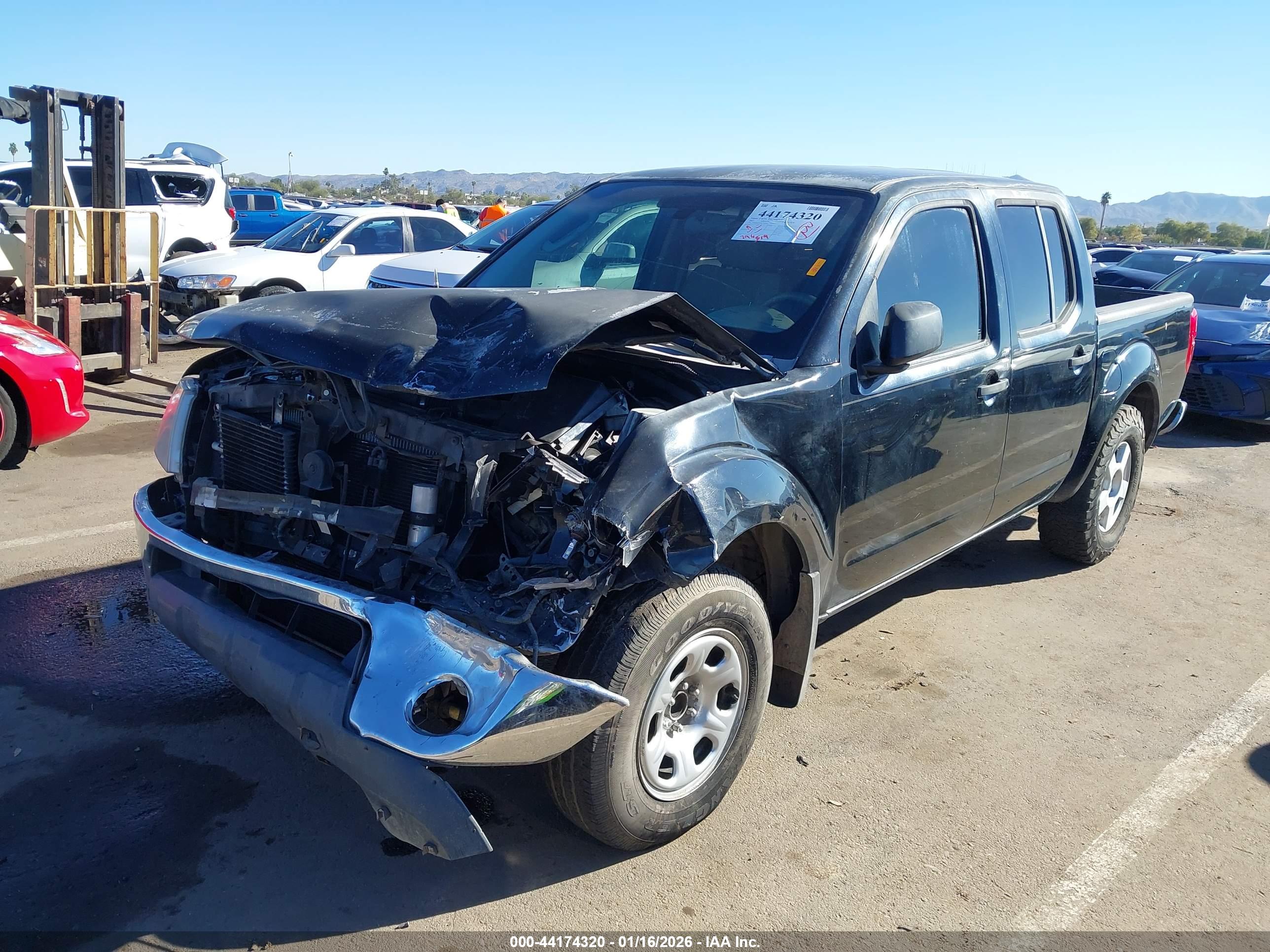 NISSAN FRONTIER image 2