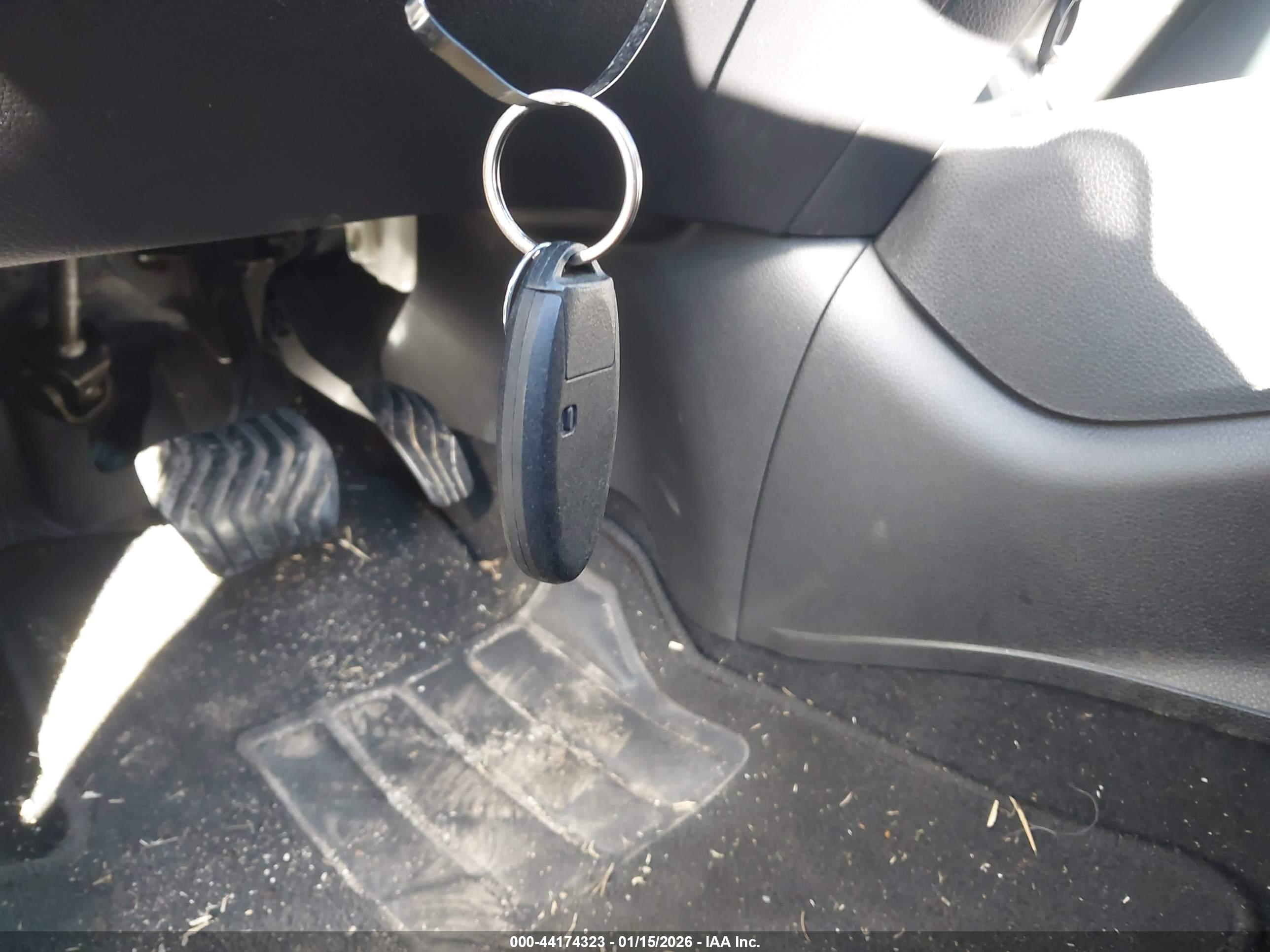 NISSAN ROGUE image 11