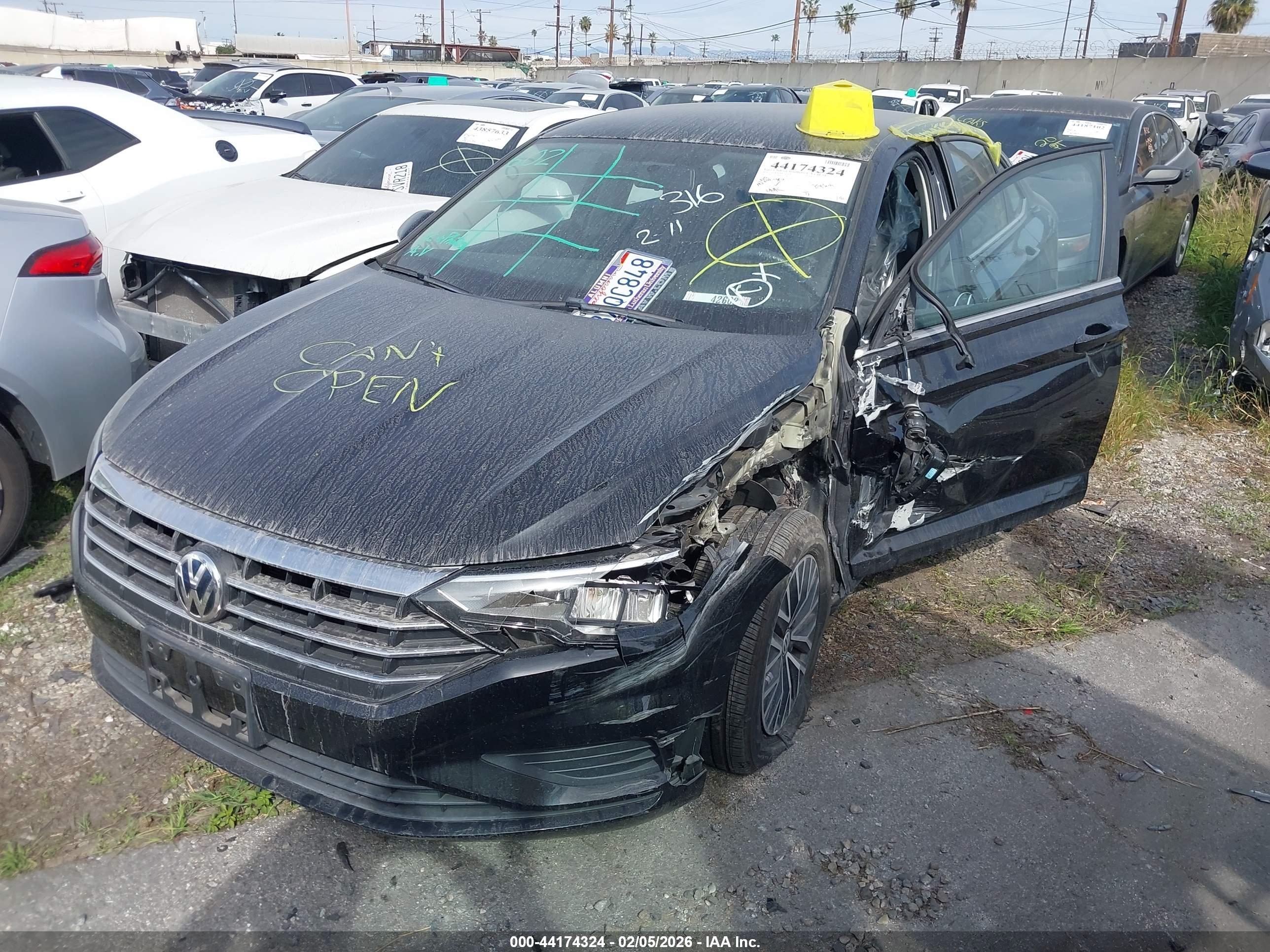 VOLKSWAGEN JETTA image 2