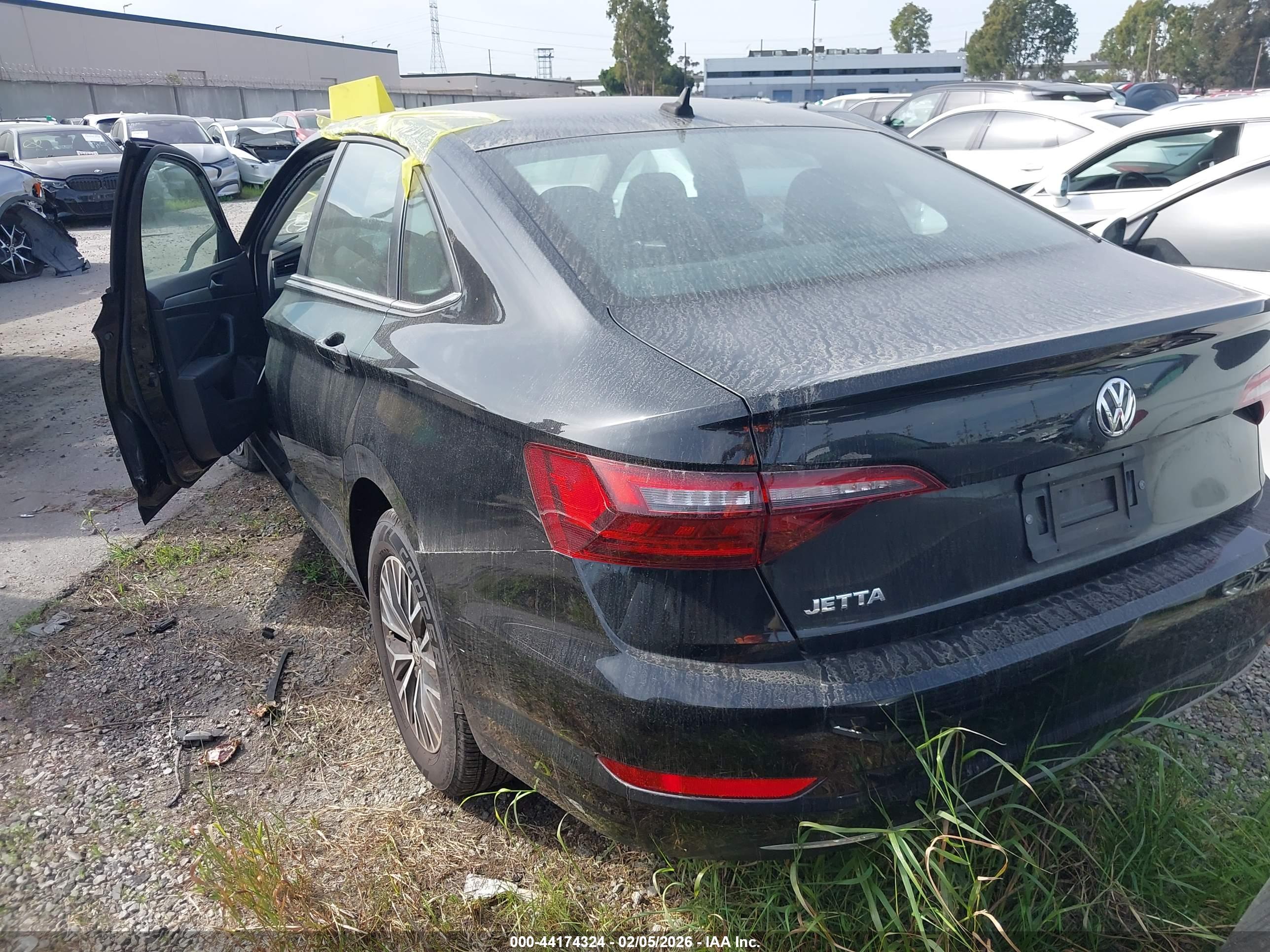 VOLKSWAGEN JETTA image 3