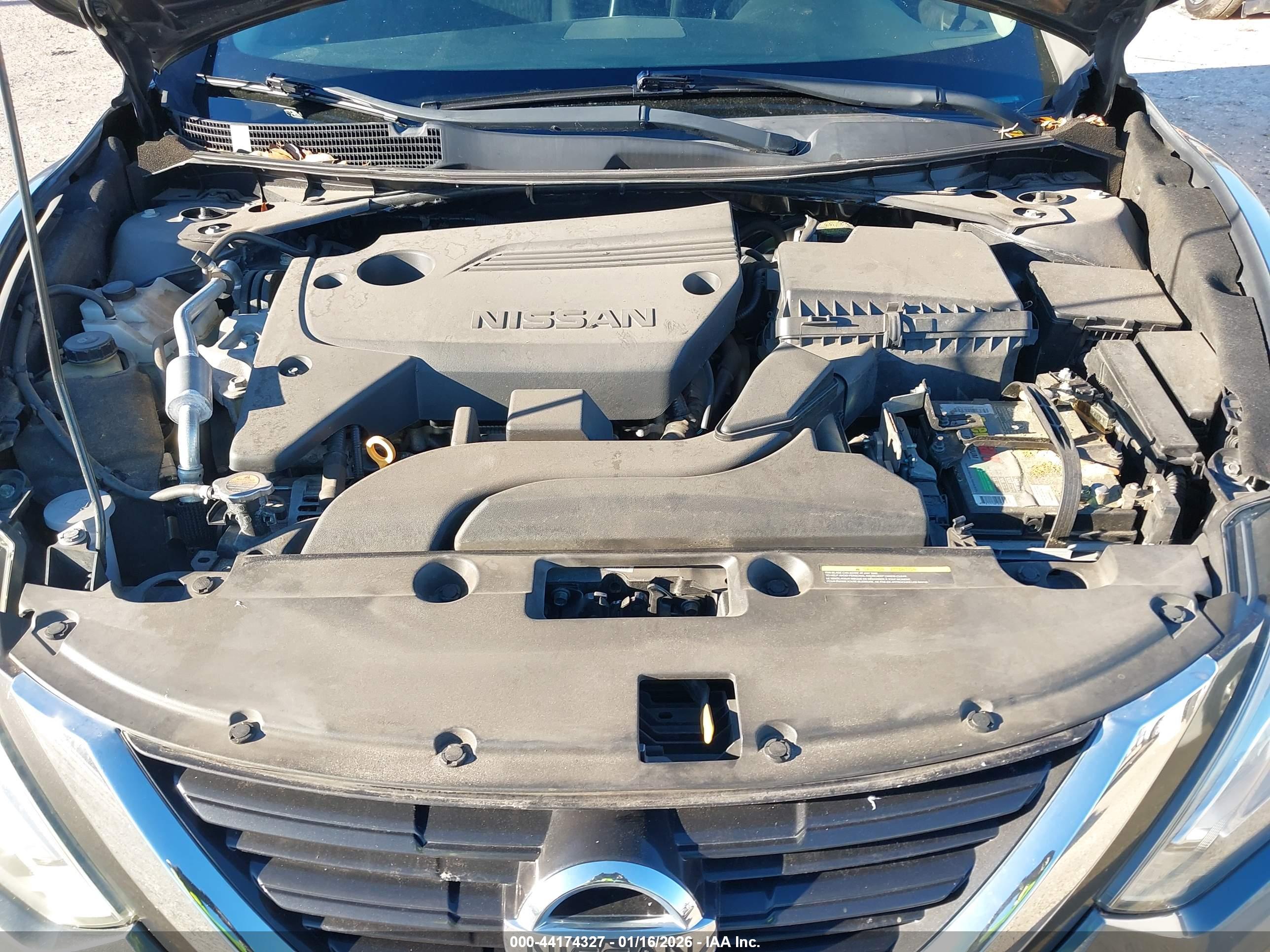 NISSAN ALTIMA image 10