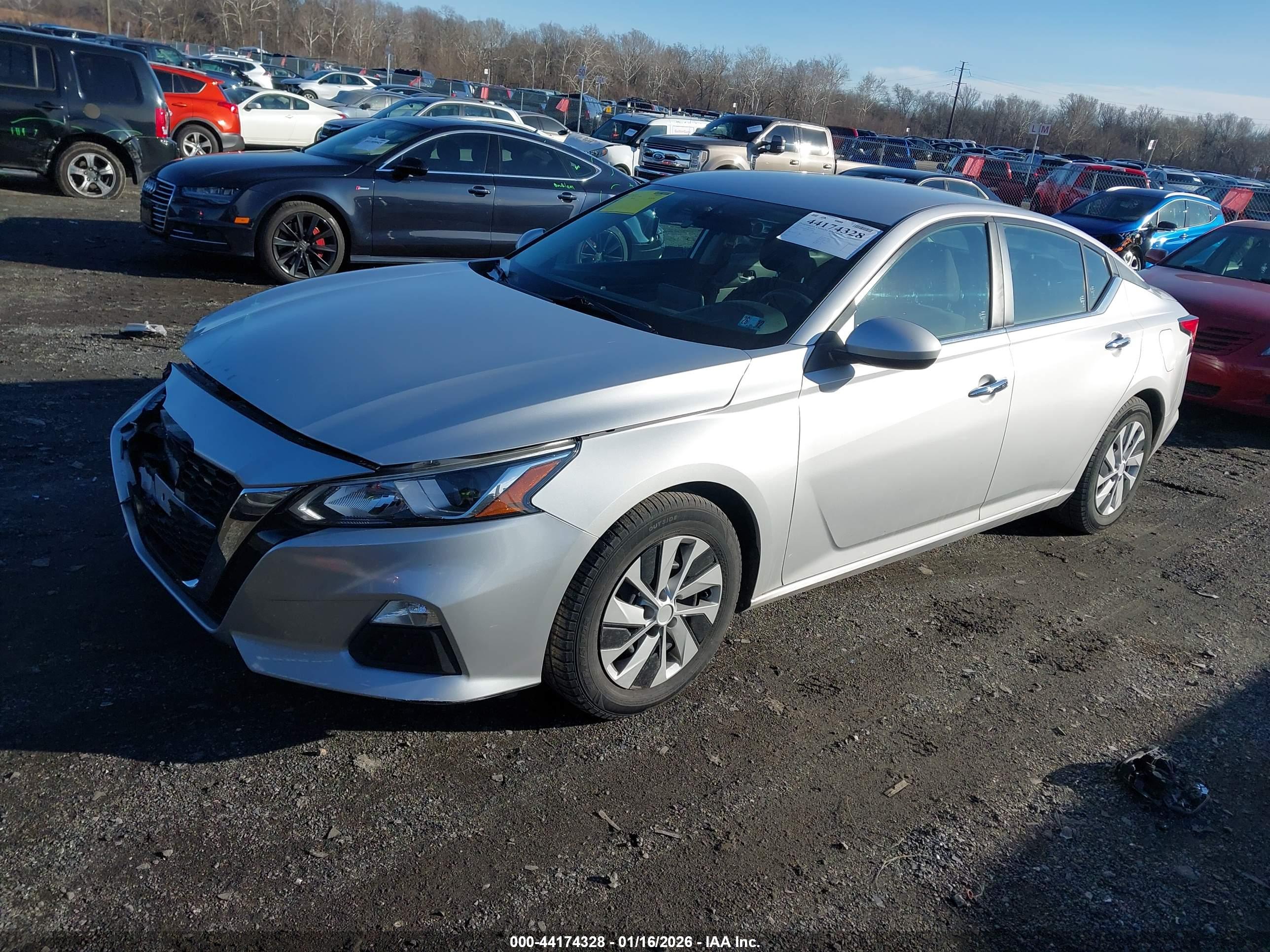 NISSAN ALTIMA image 2
