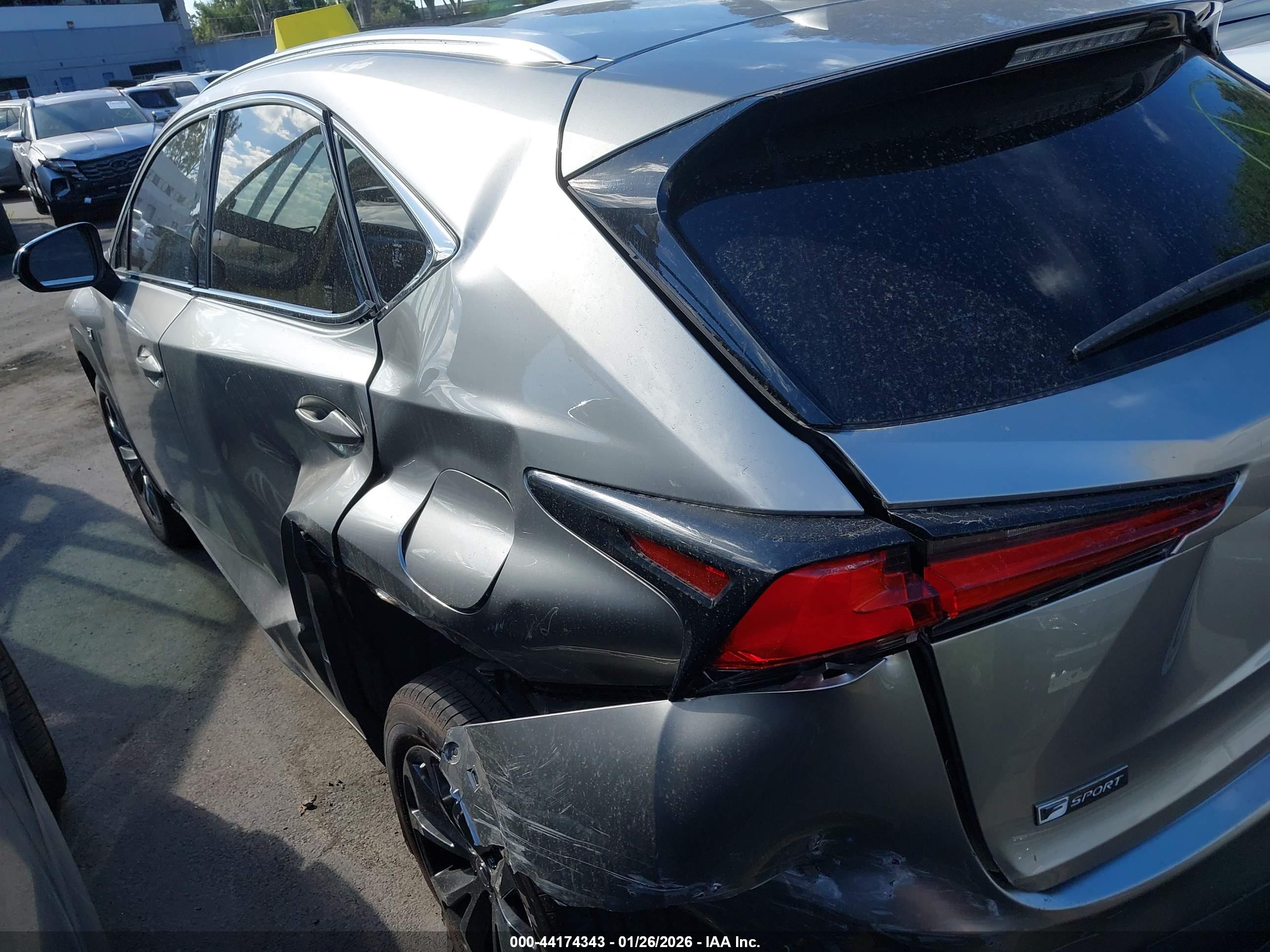 LEXUS NX image 3