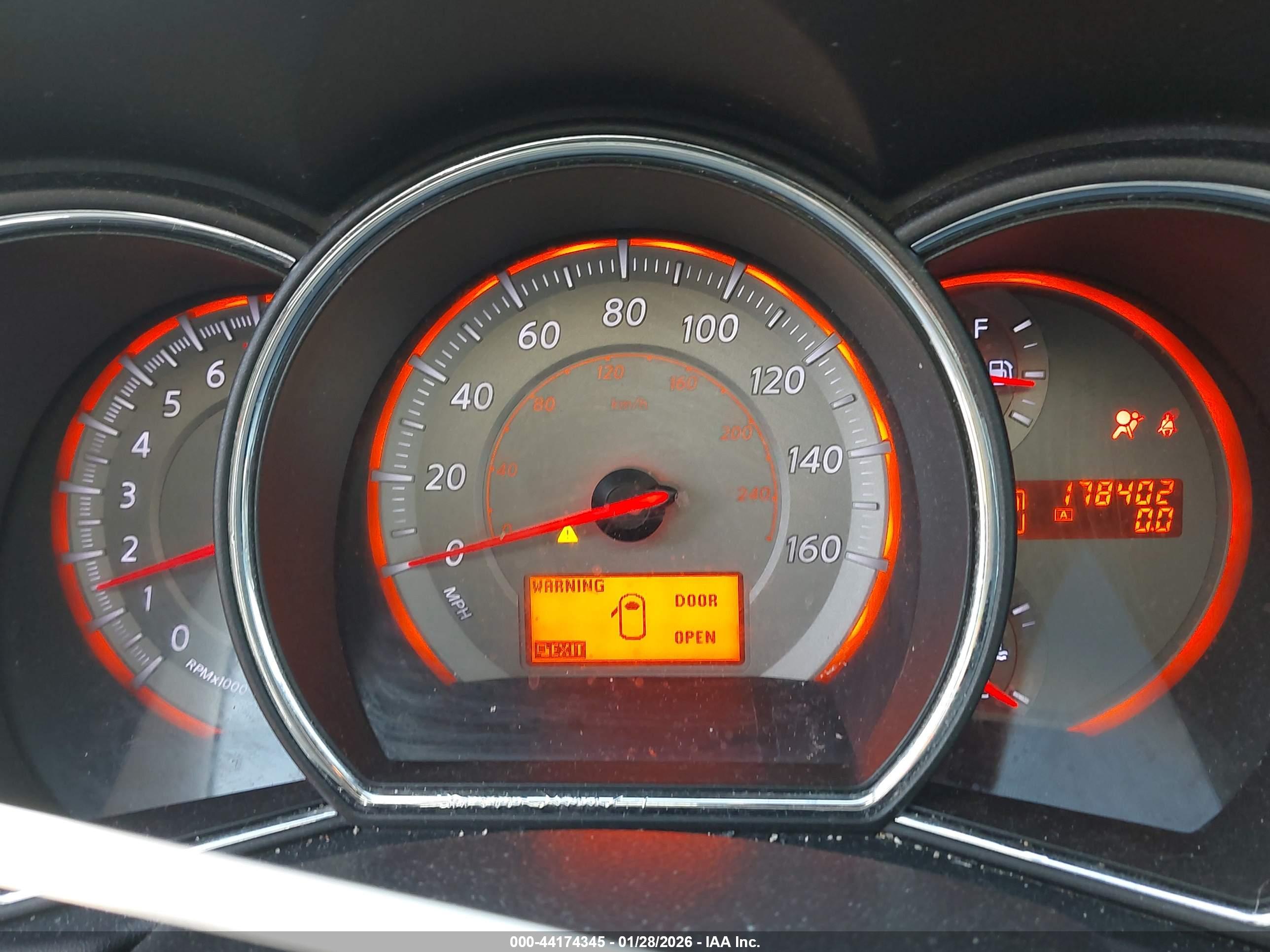 NISSAN MURANO image 7