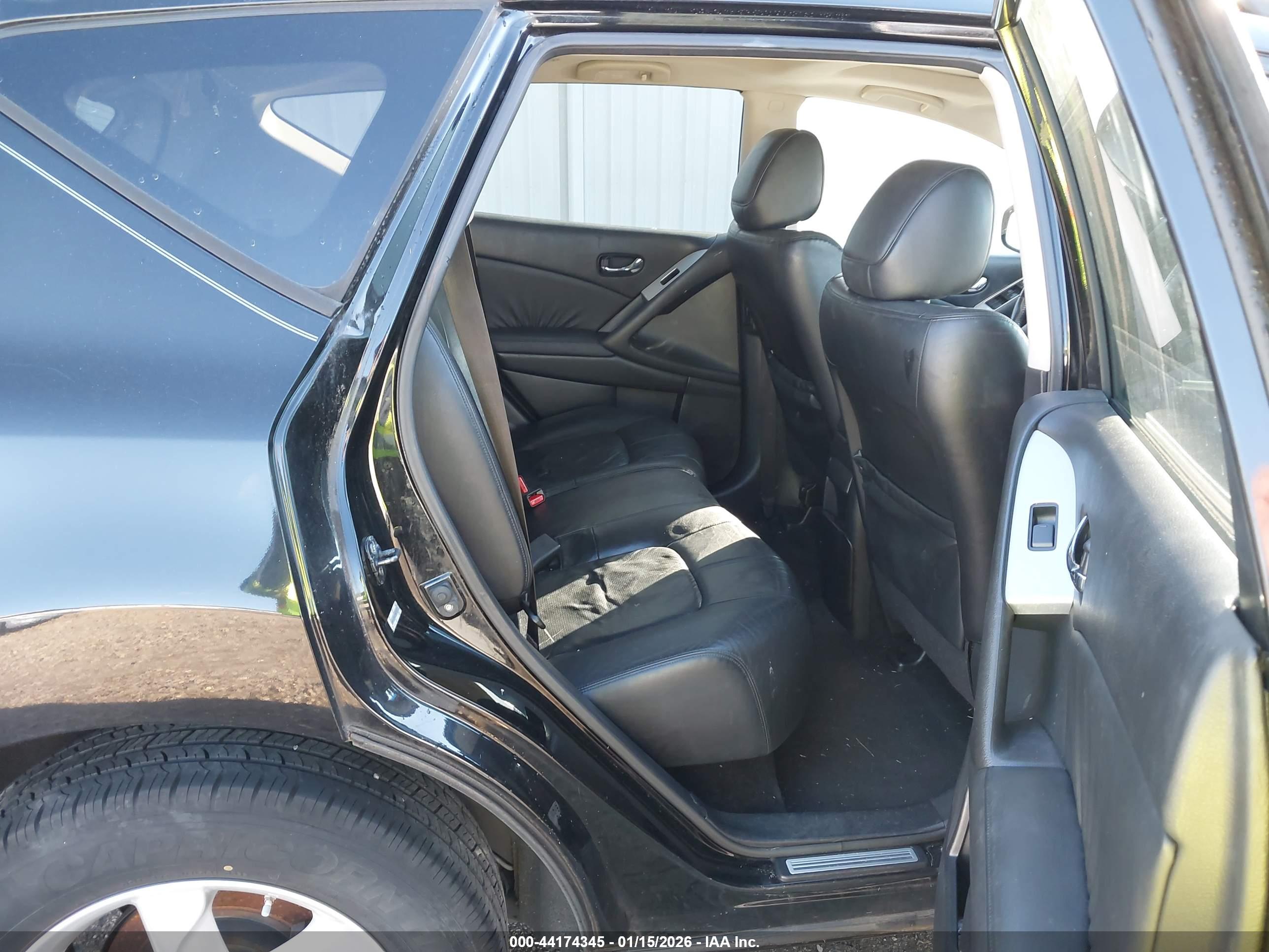 NISSAN MURANO image 8