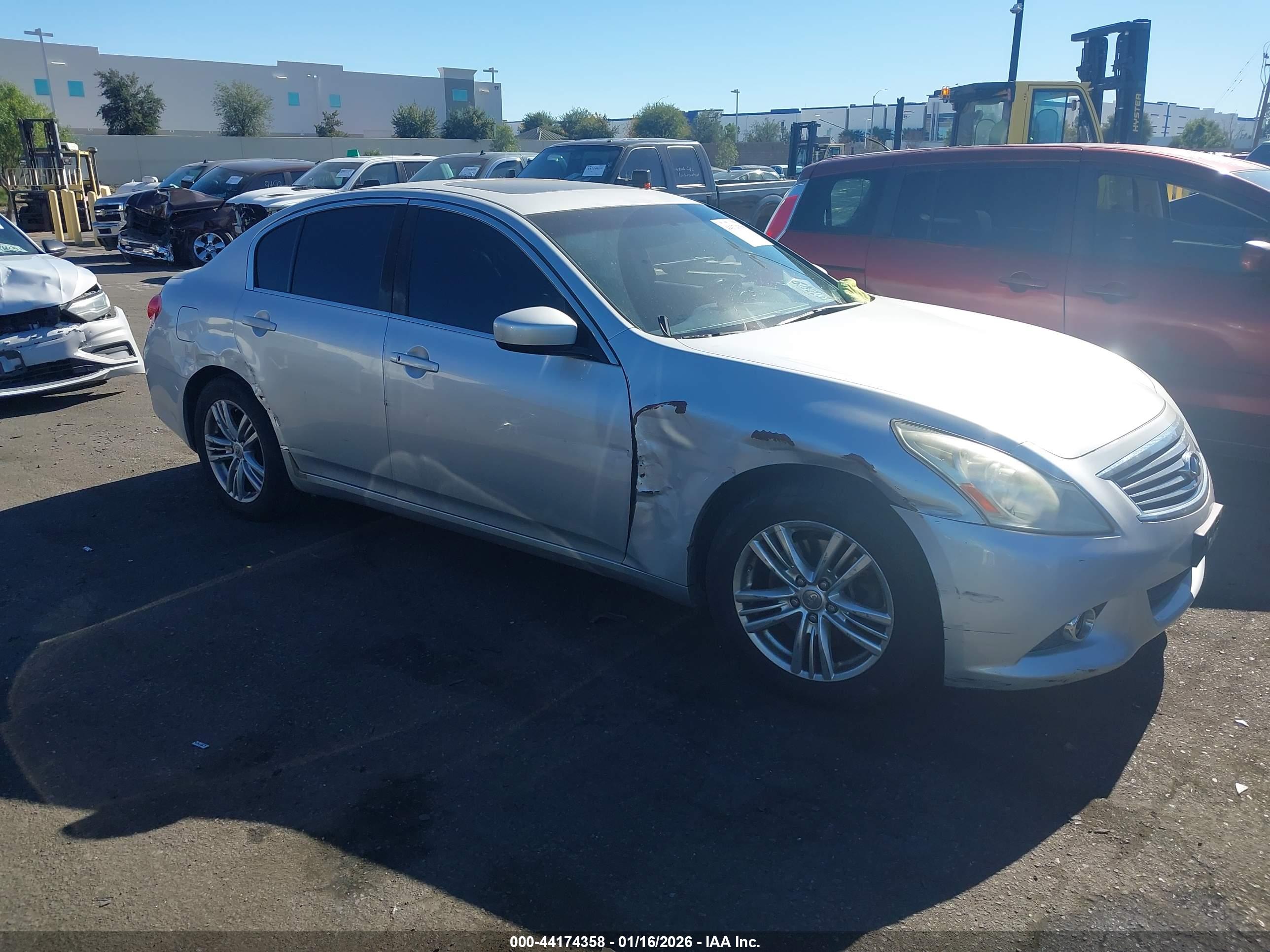INFINITI G37 image 6