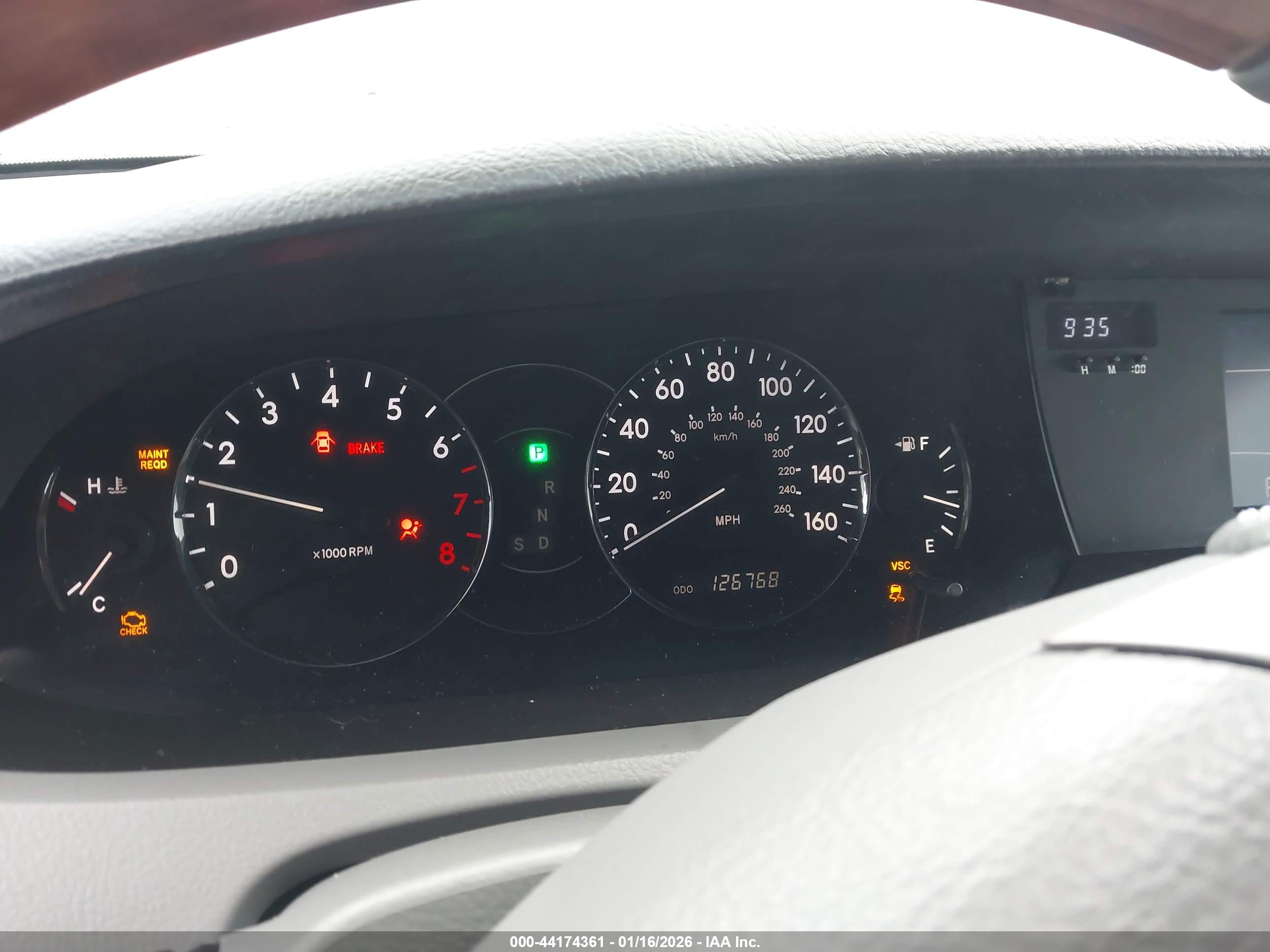 TOYOTA AVALON image 7