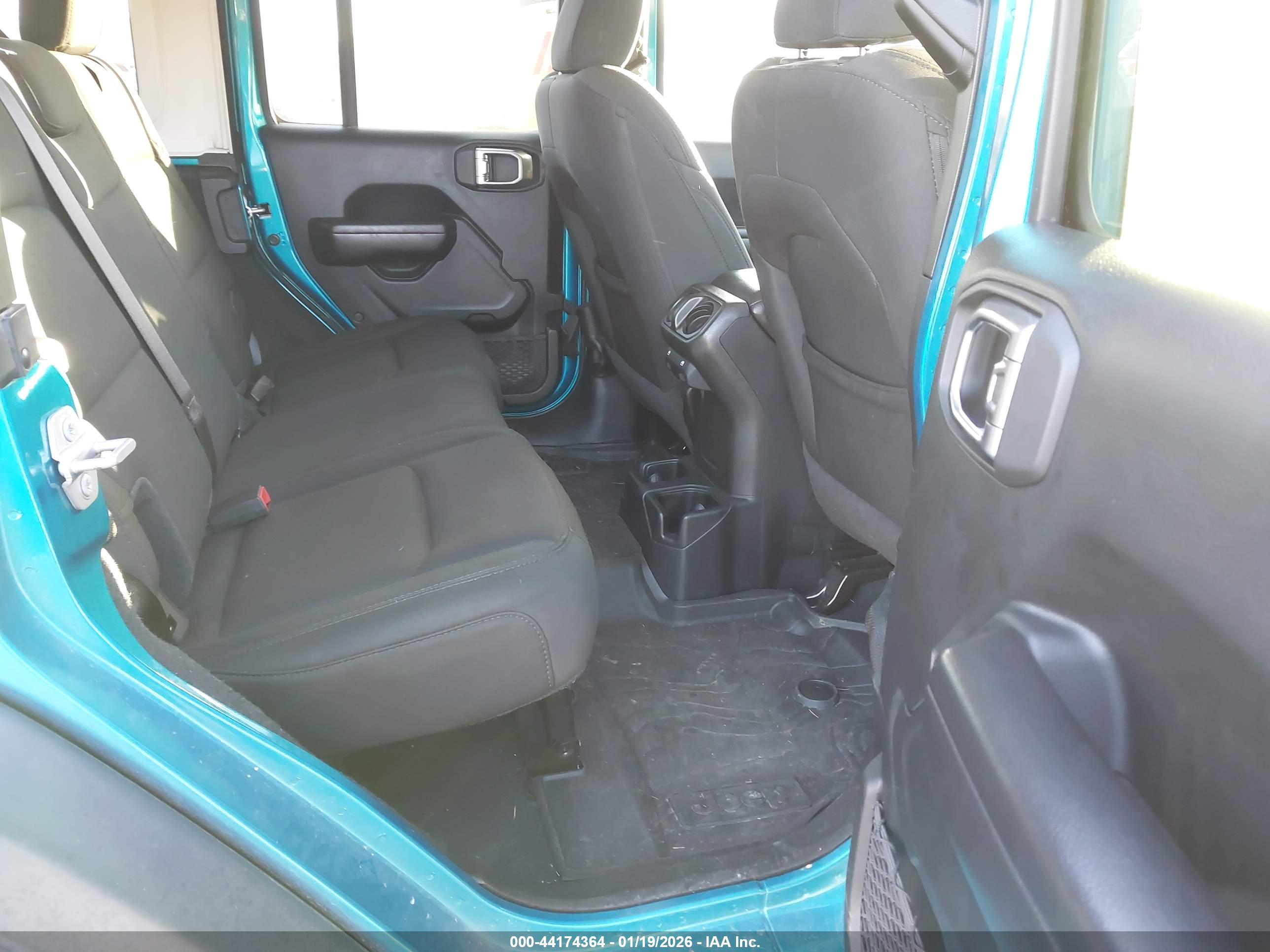 JEEP WRANGLER image 8