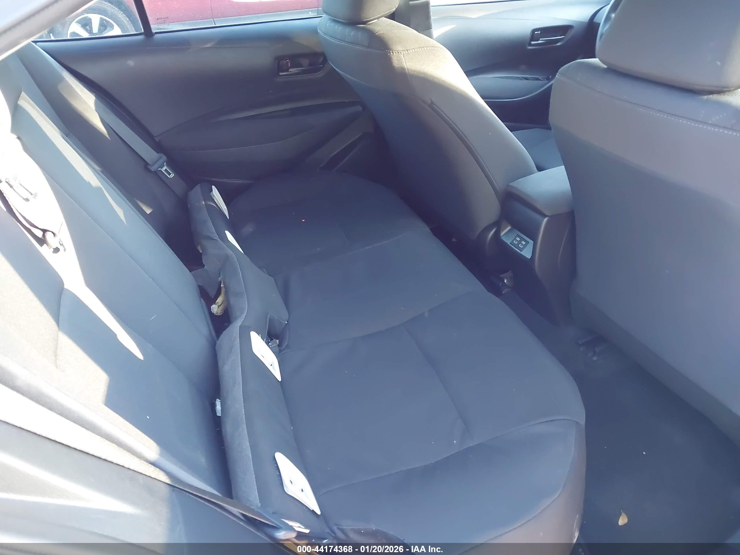 TOYOTA COROLLA image 8