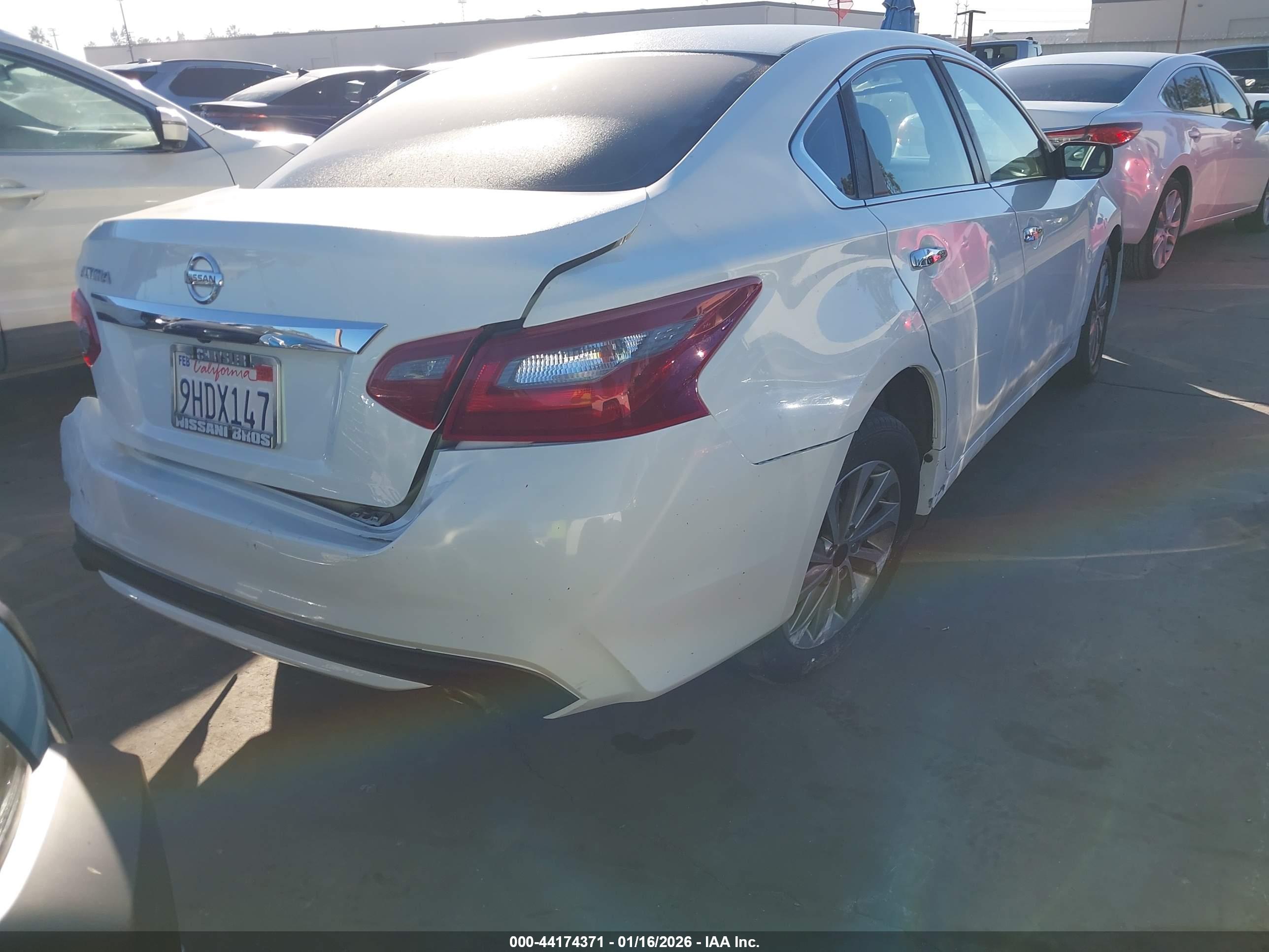 NISSAN ALTIMA image 4
