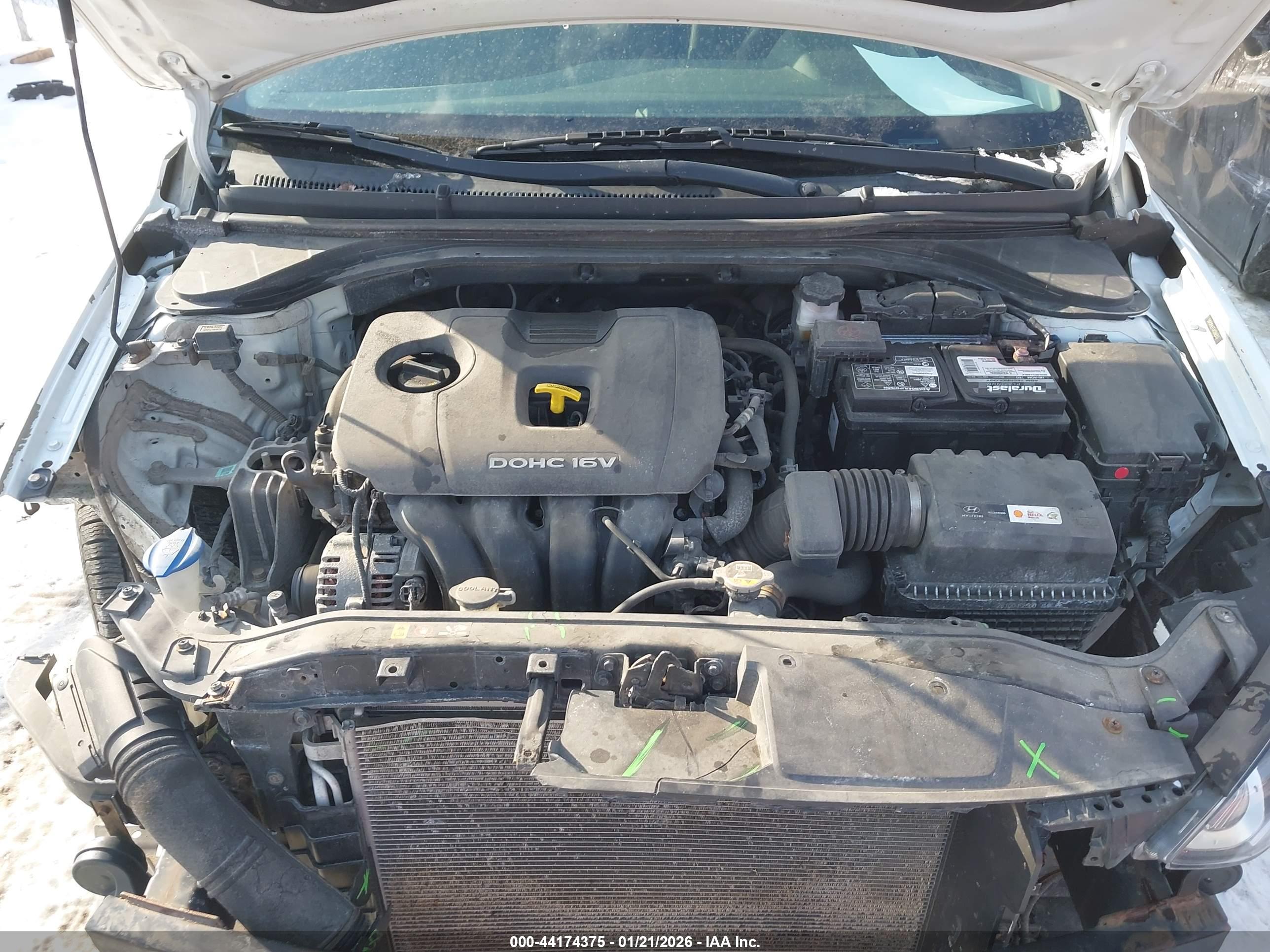 HYUNDAI ELANTRA image 10
