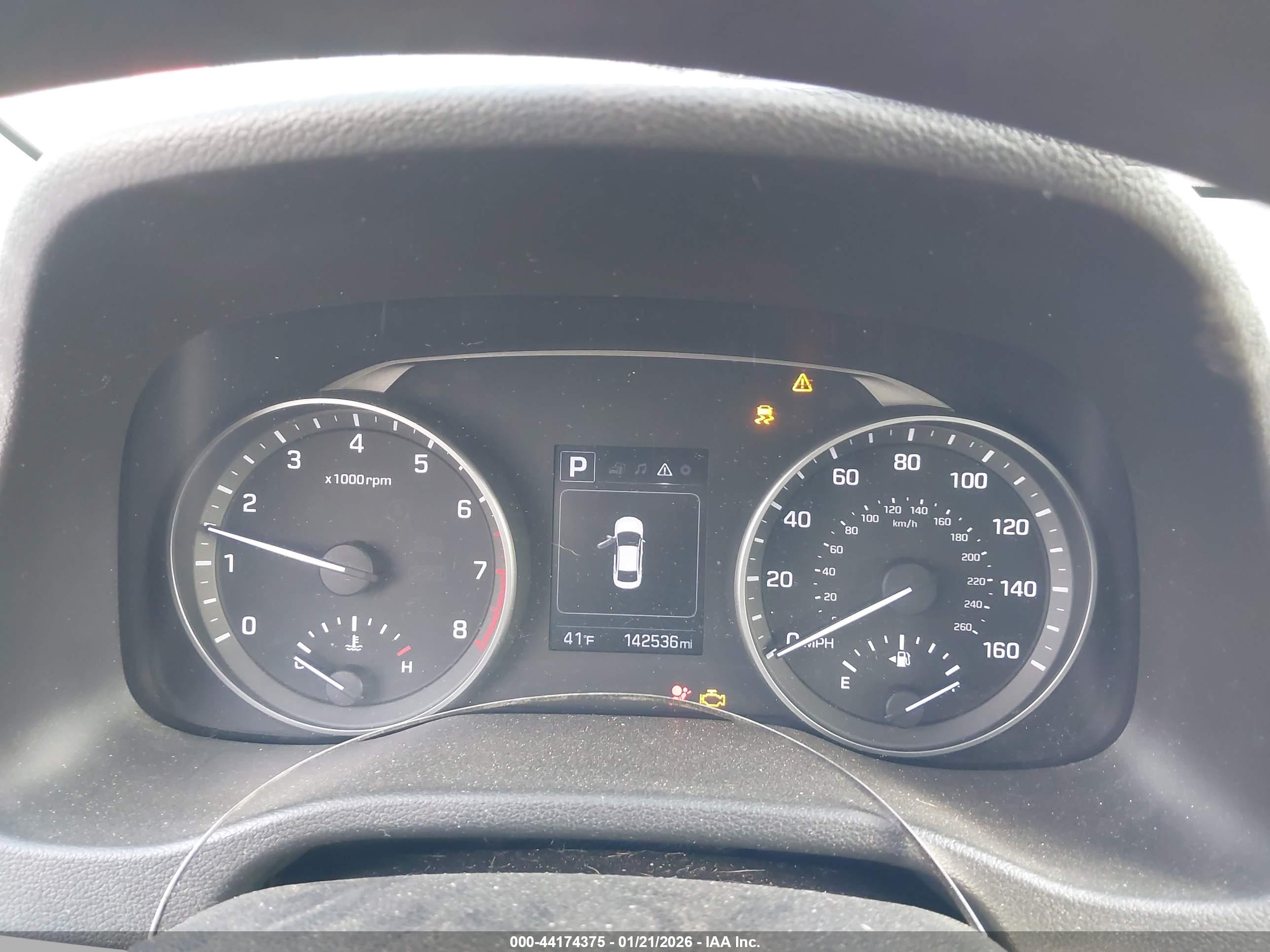 HYUNDAI ELANTRA image 7