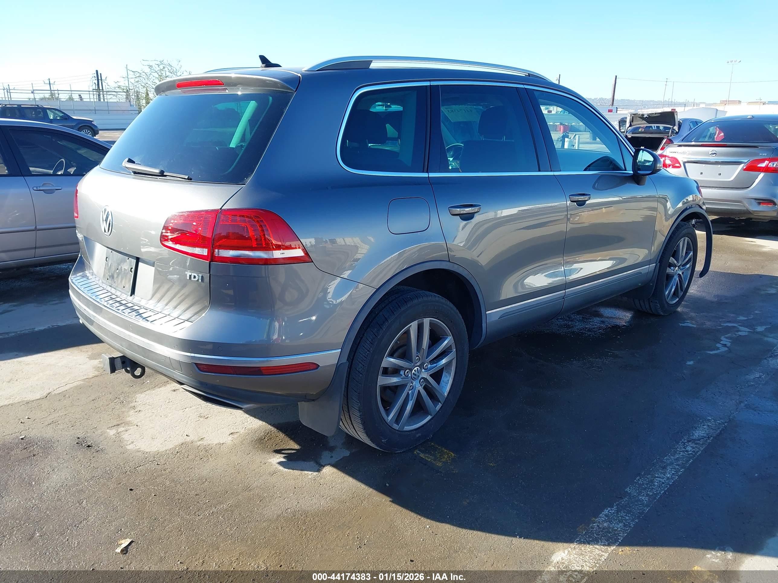 VOLKSWAGEN TOUAREG image 4