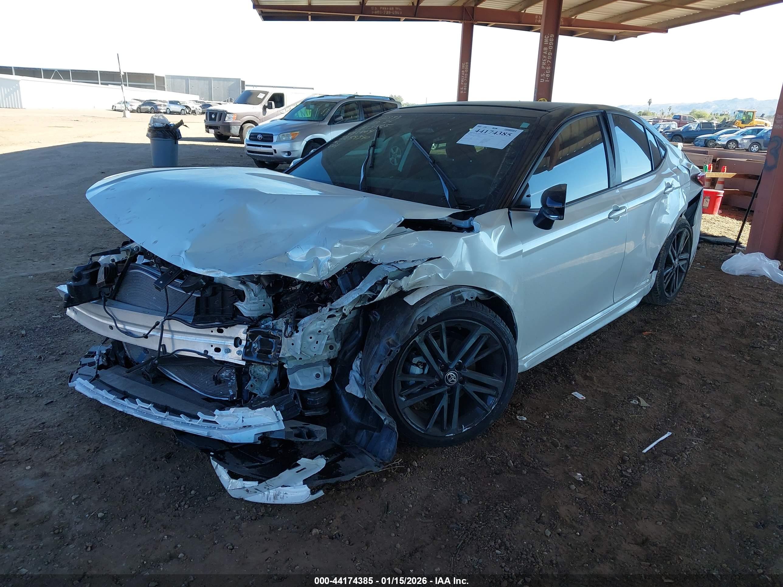TOYOTA CAMRY image 2