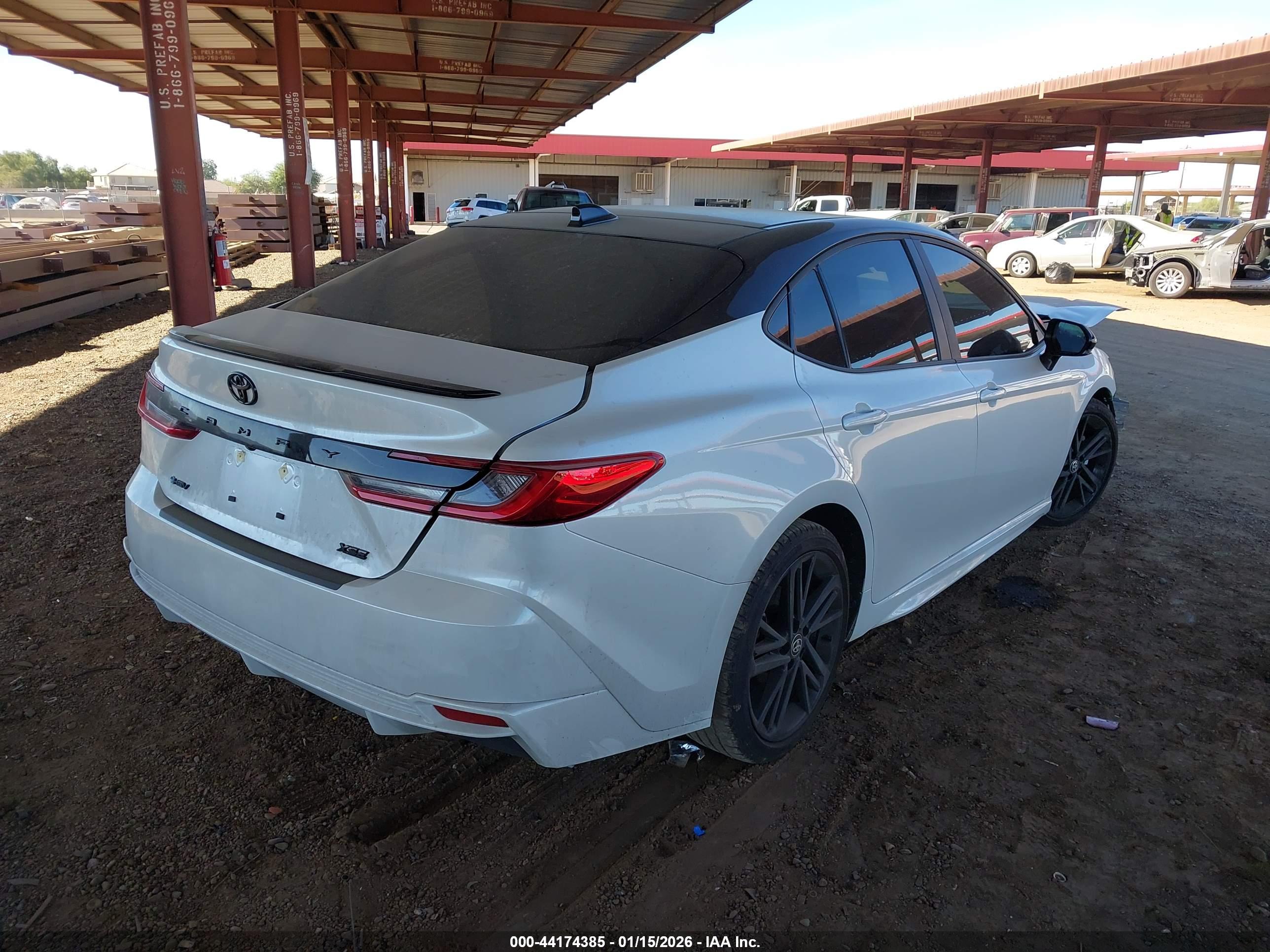 TOYOTA CAMRY image 4