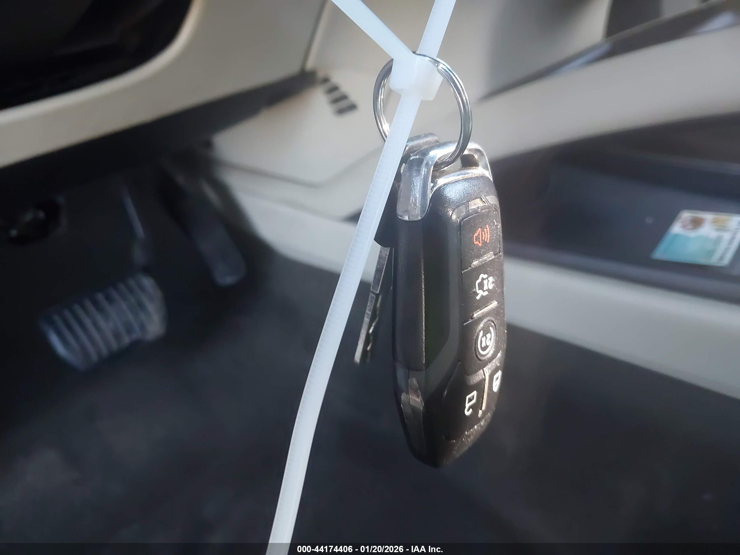 LINCOLN MKZ image 11