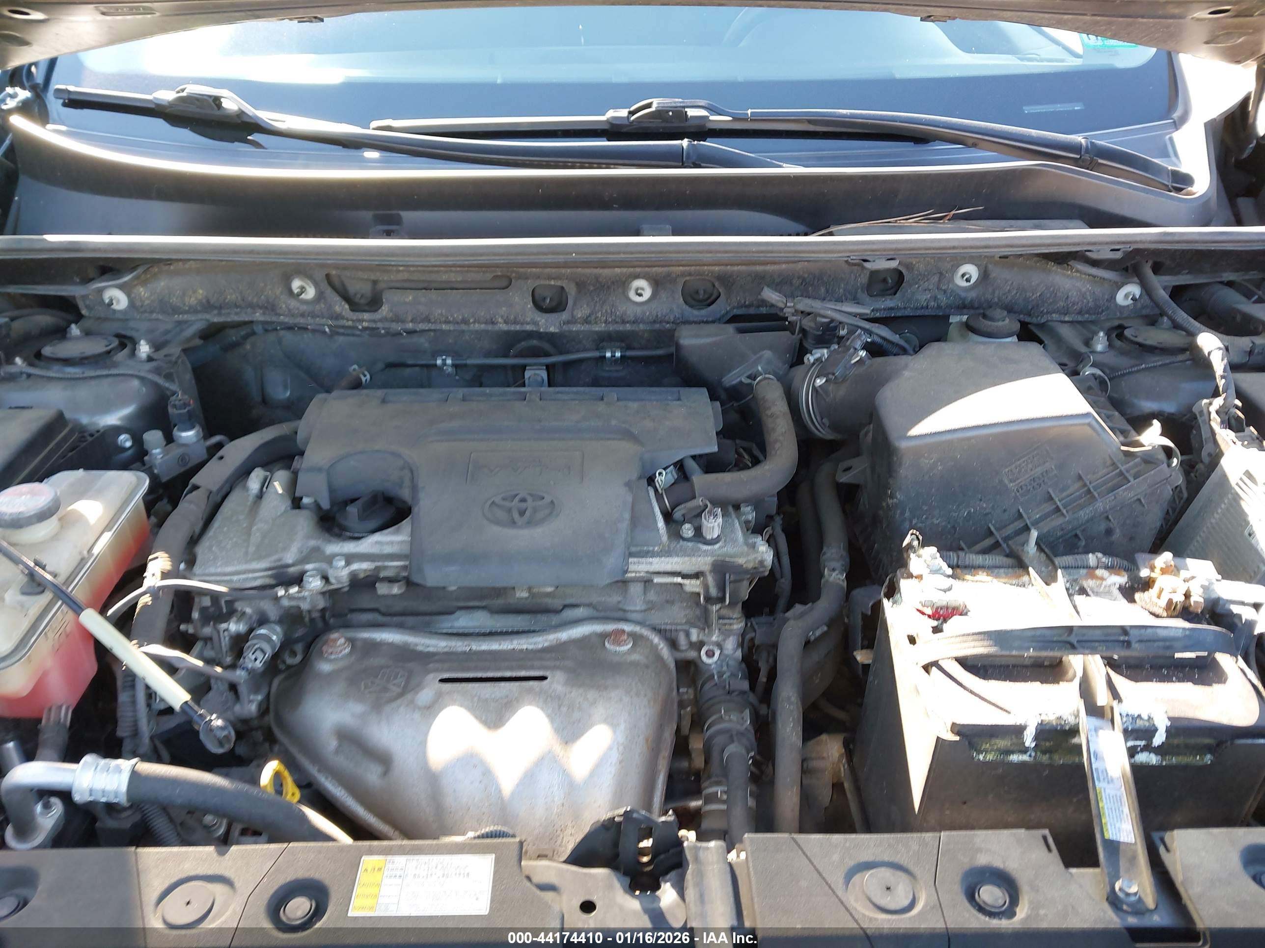TOYOTA RAV4 image 10