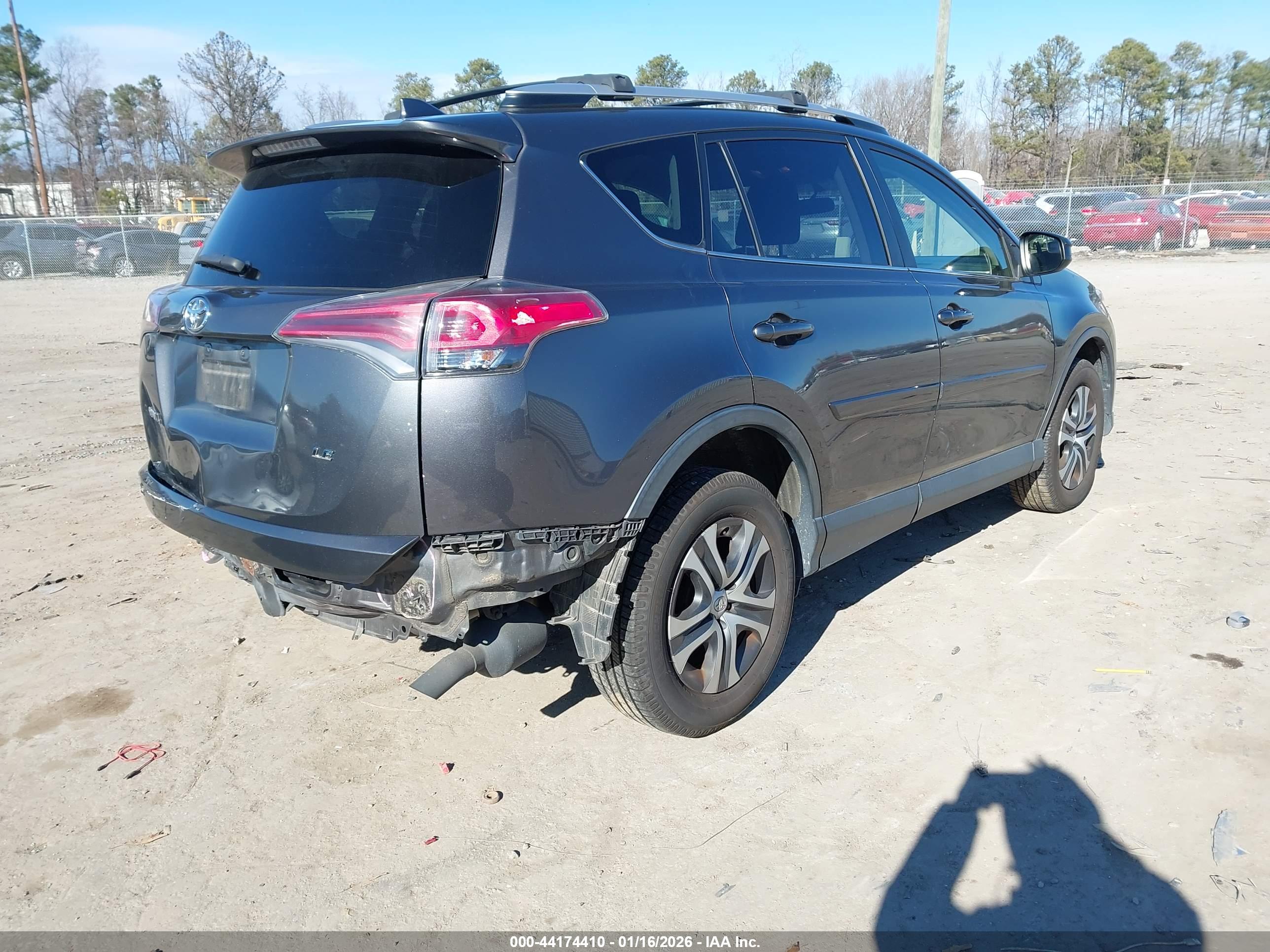 TOYOTA RAV4 image 4