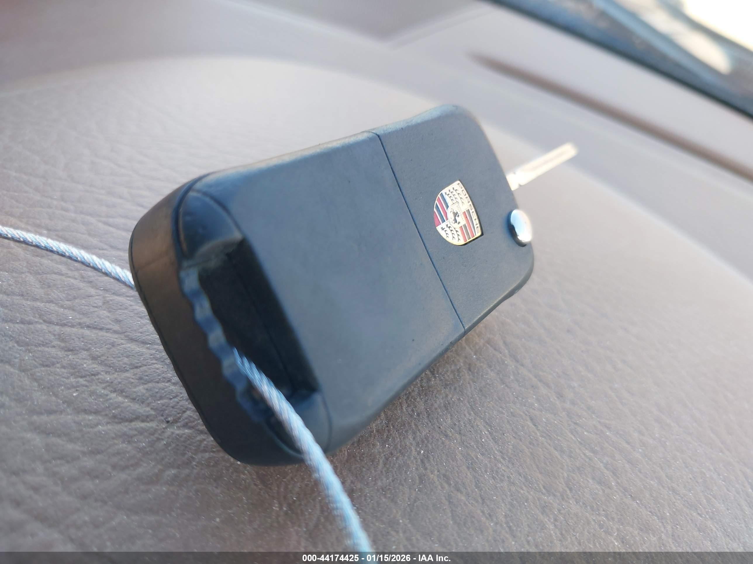 PORSCHE CAYENNE image 11