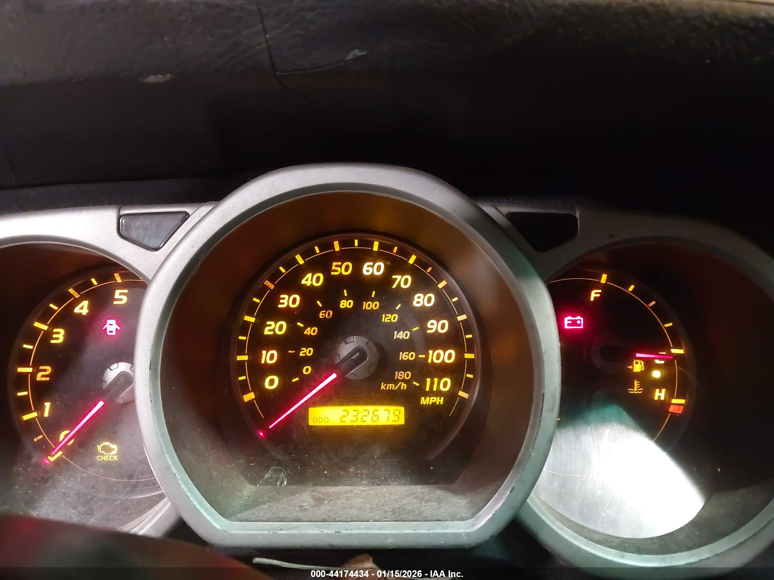 TOYOTA 4RUNNER image 7