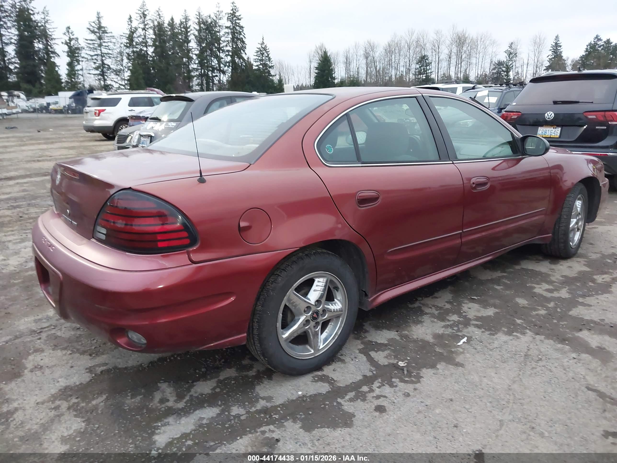 PONTIAC GRAND image 4