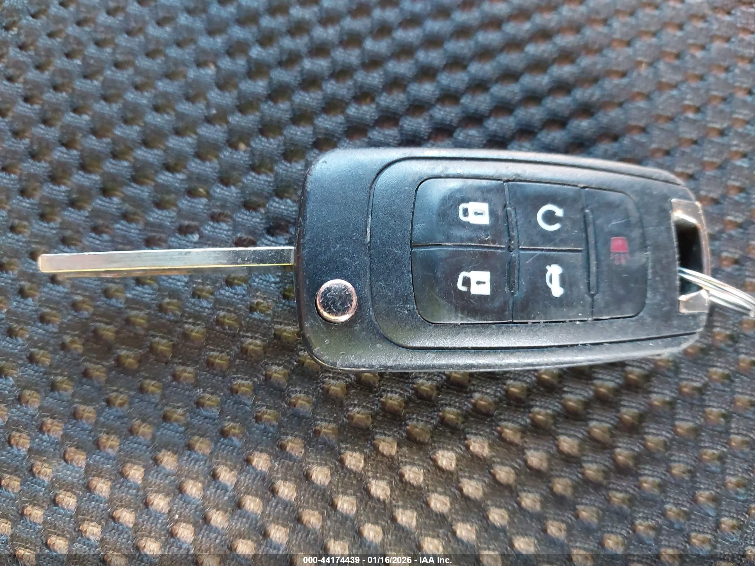 CHEVROLET EQUINOX image 11