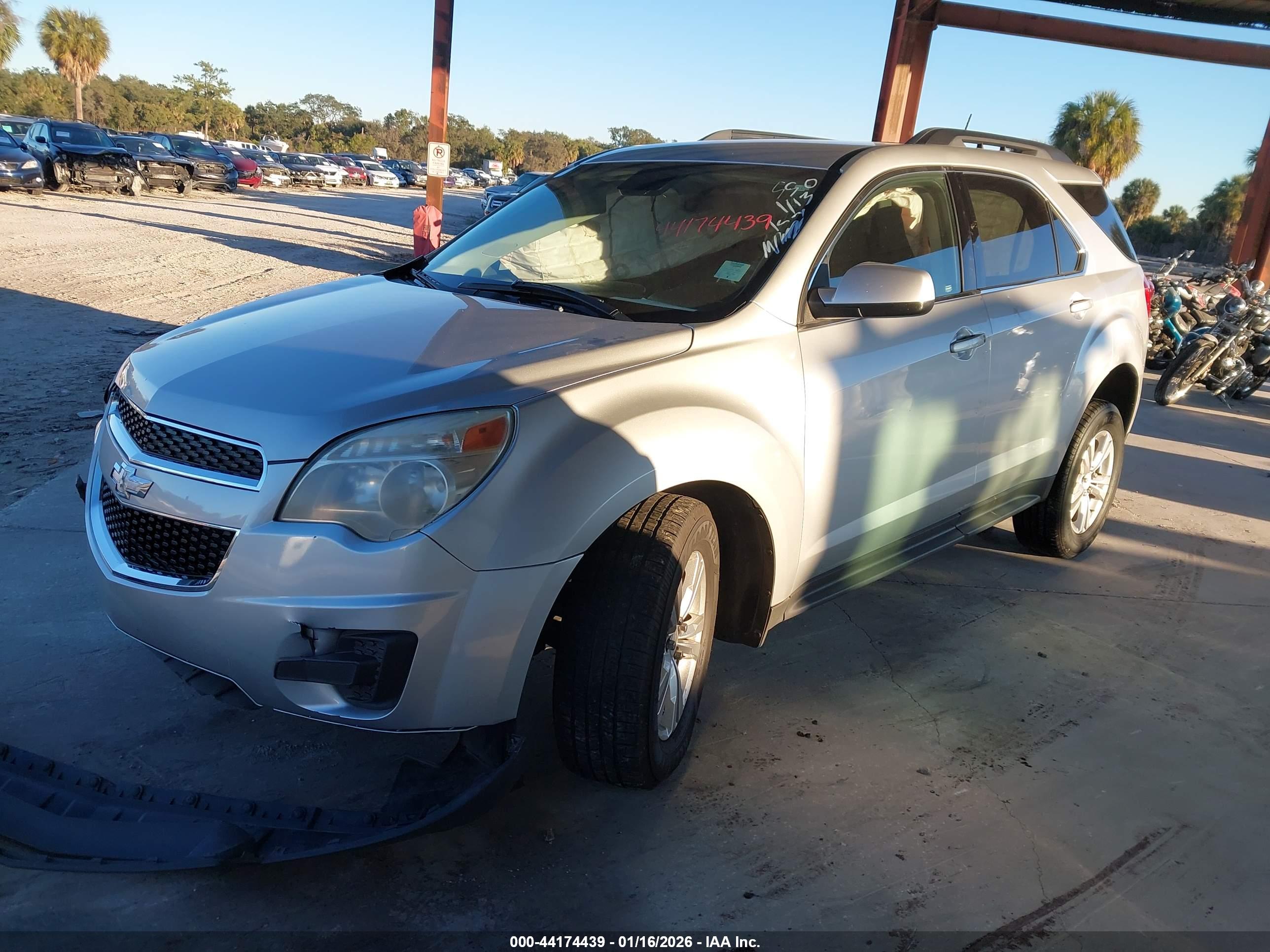 CHEVROLET EQUINOX image 2
