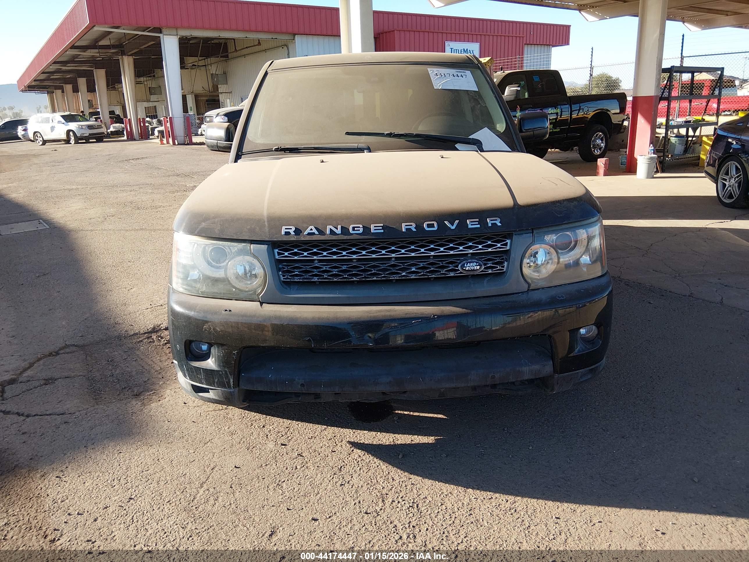 LAND ROVER image 6