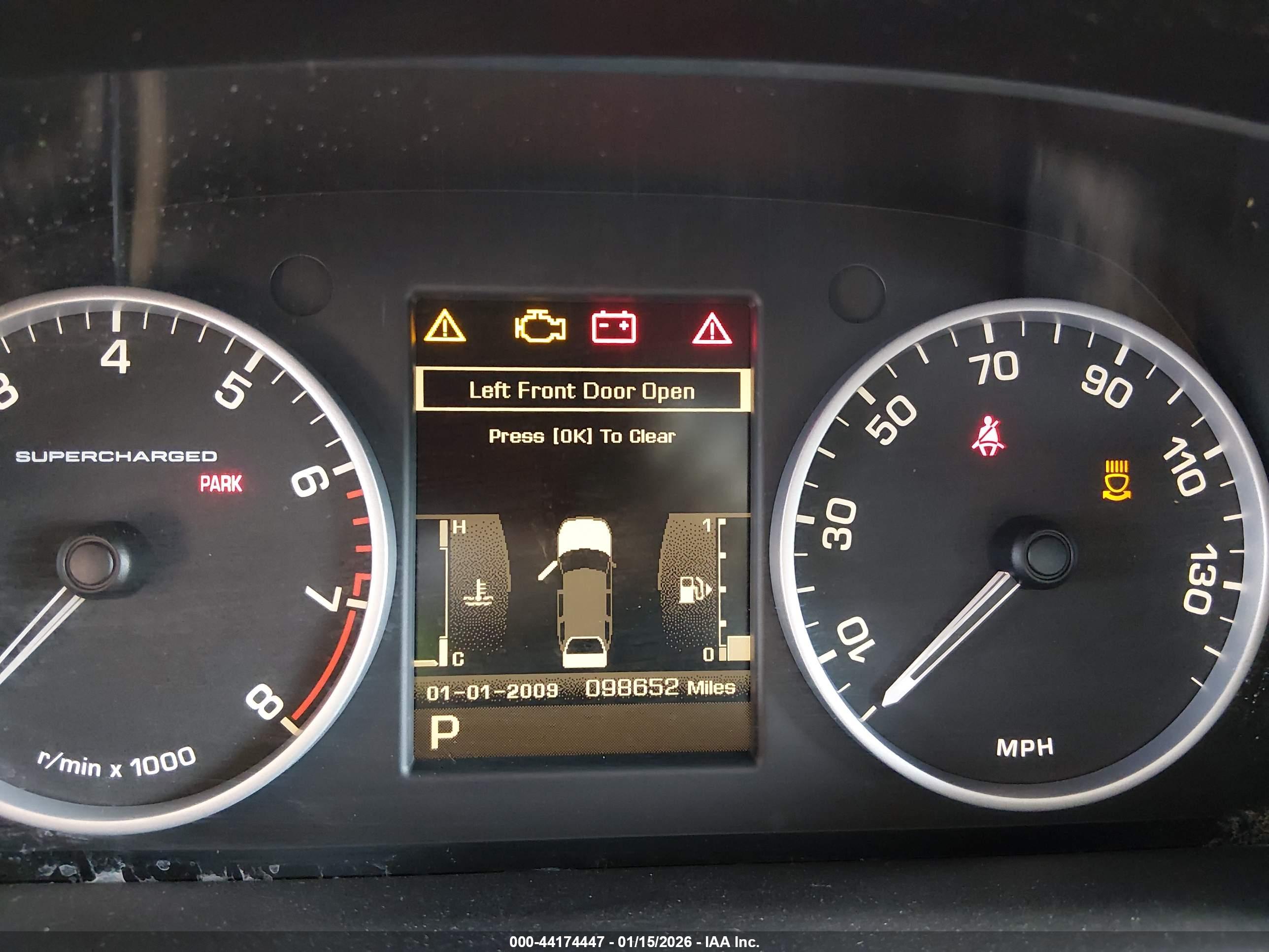 LAND ROVER image 7