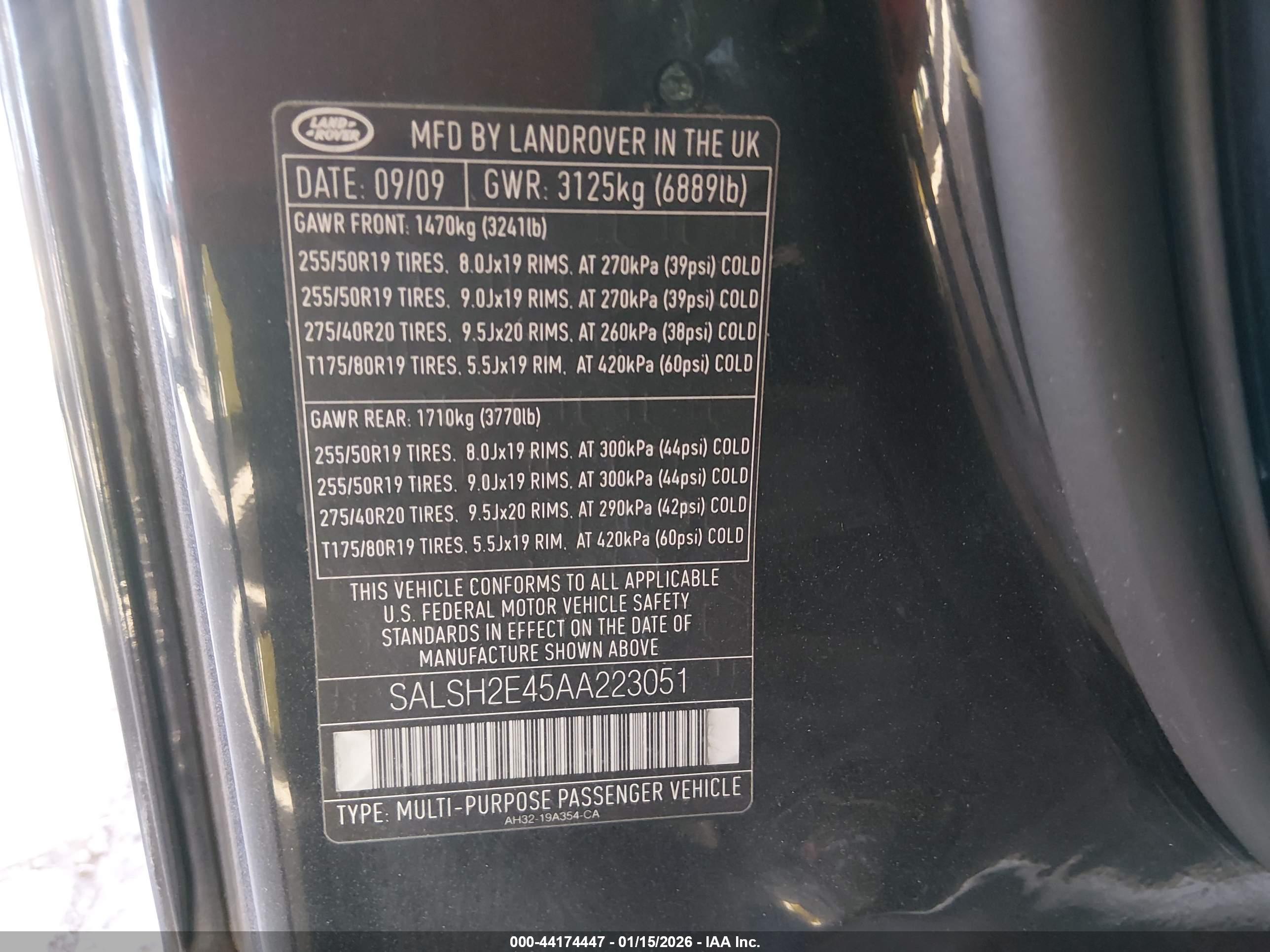 LAND ROVER image 9